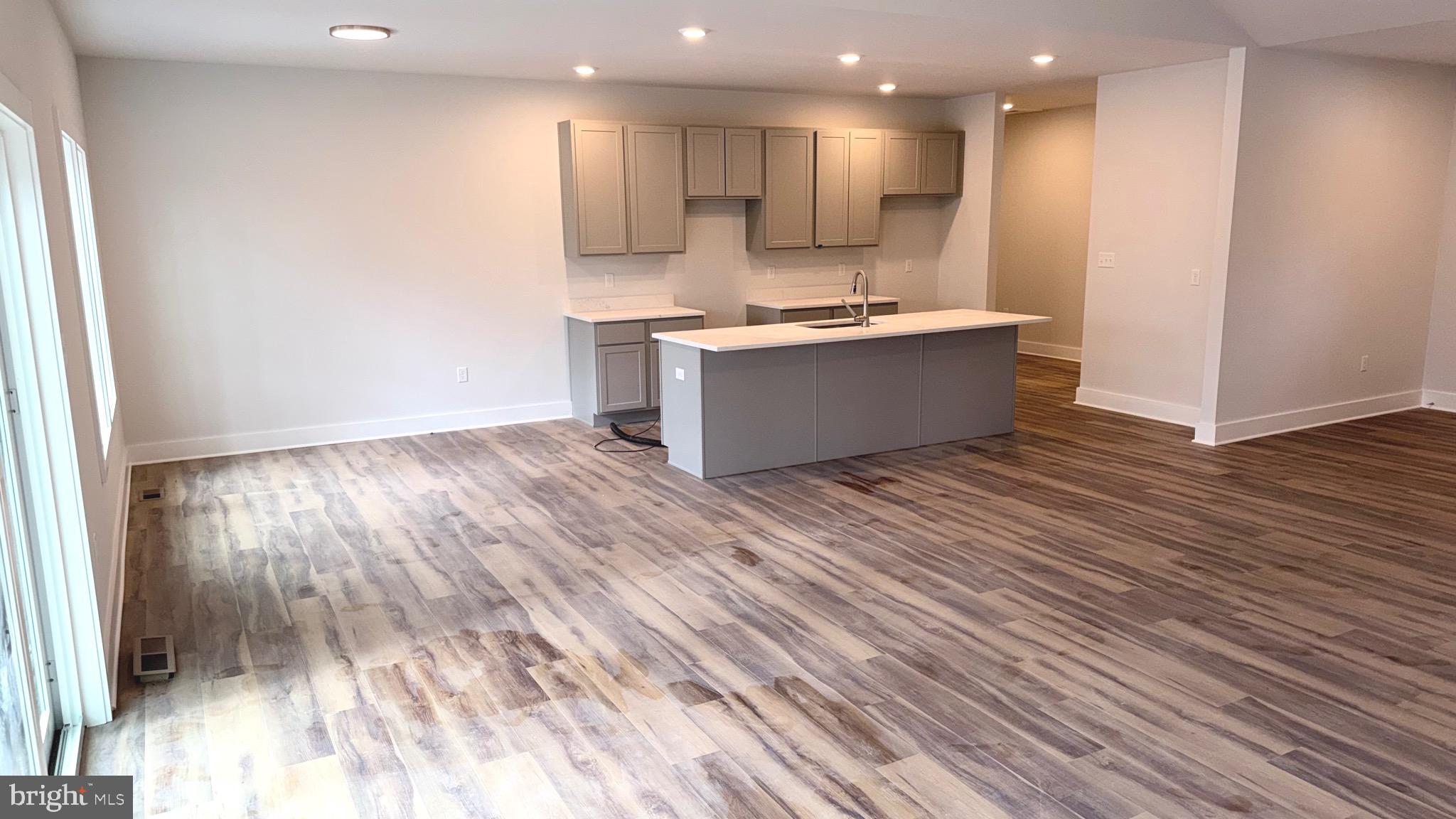 WINDFALL ACRES - Residential