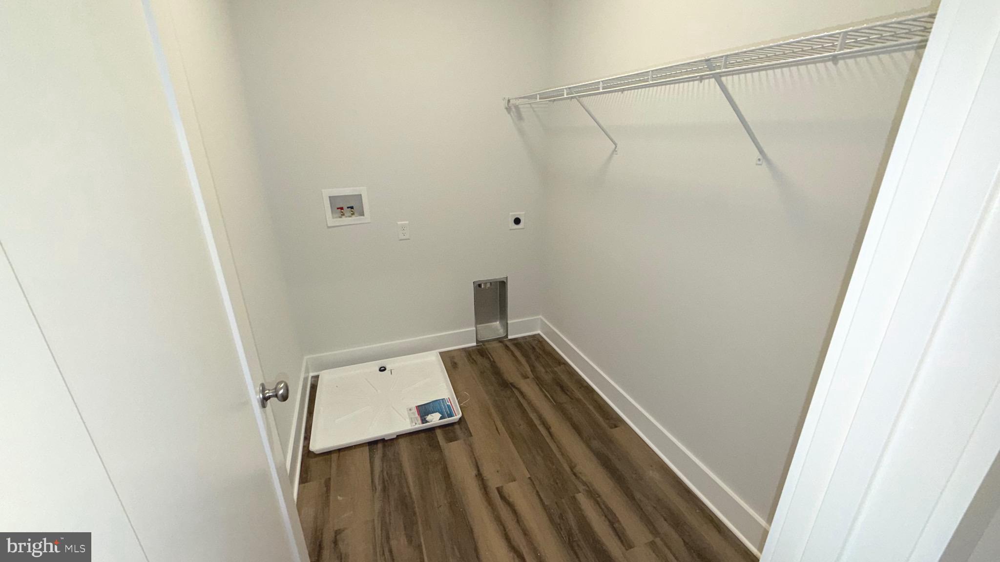 WINDFALL ACRES - Residential