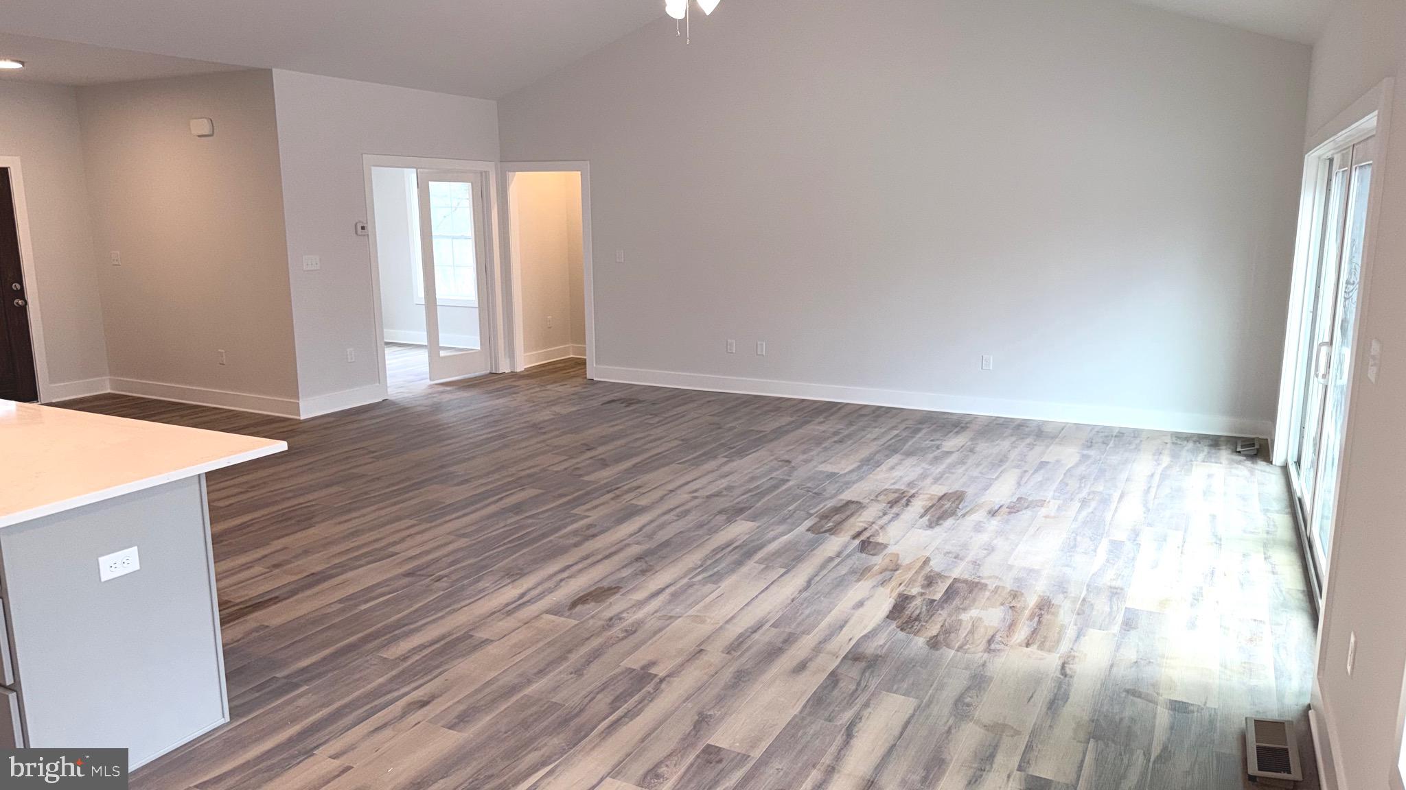 WINDFALL ACRES - Residential