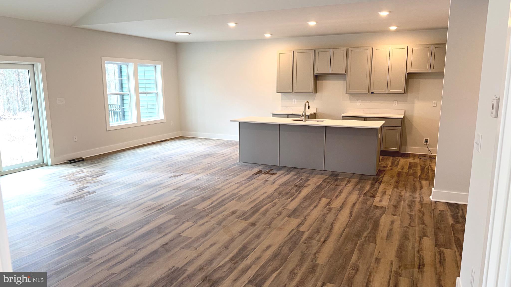 WINDFALL ACRES - Residential