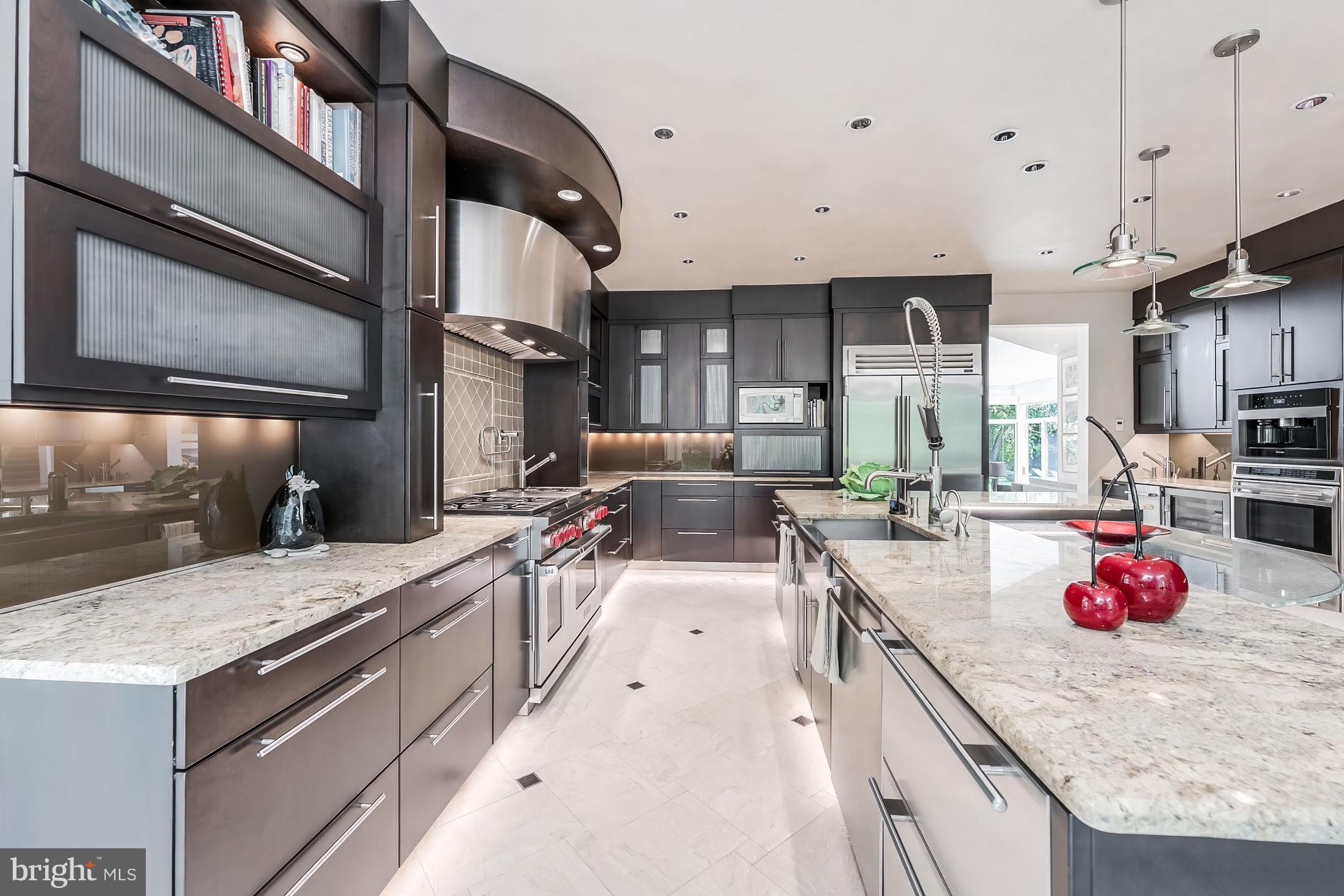 POTOMAC OUTSIDE - Residential