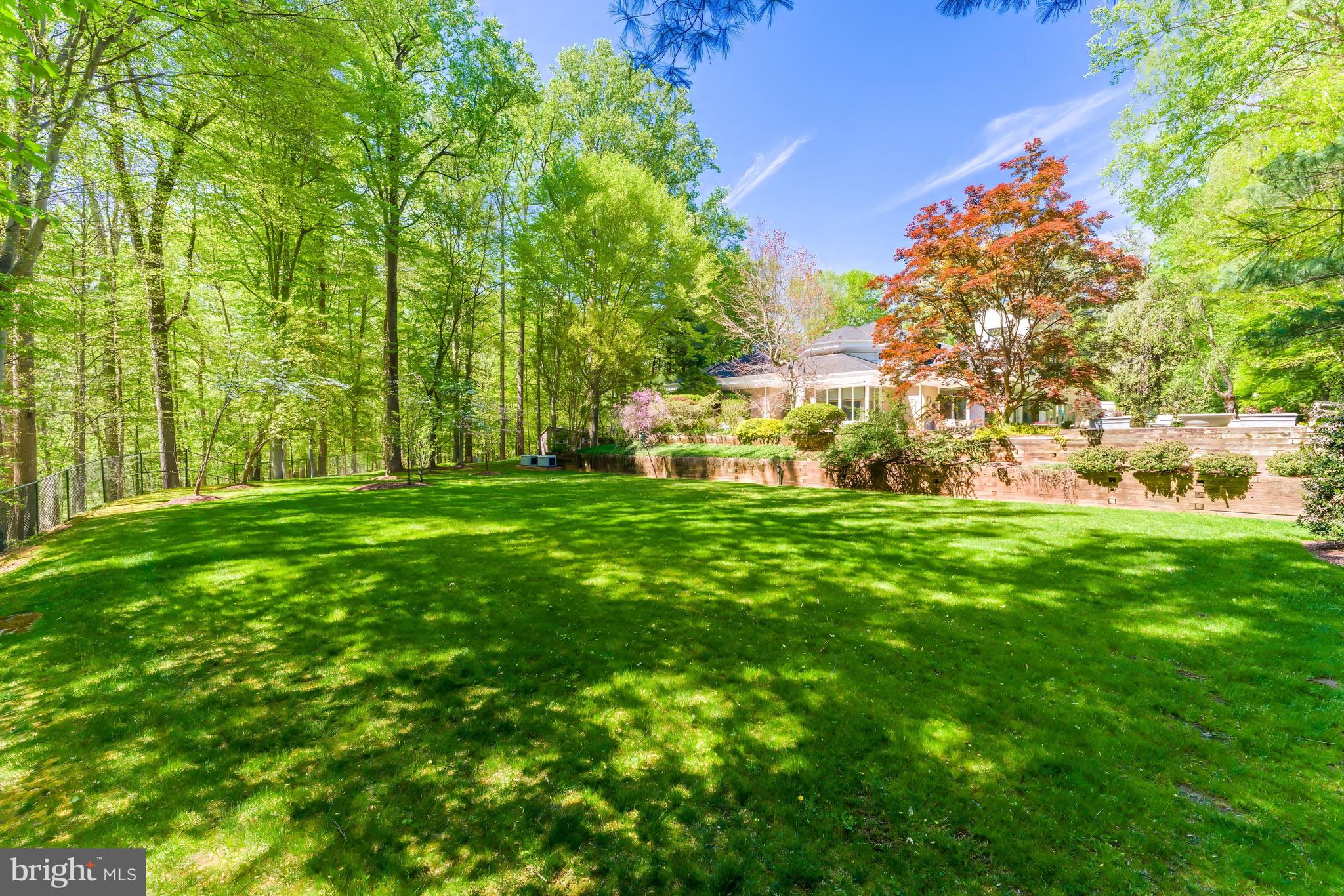 POTOMAC OUTSIDE - Residential