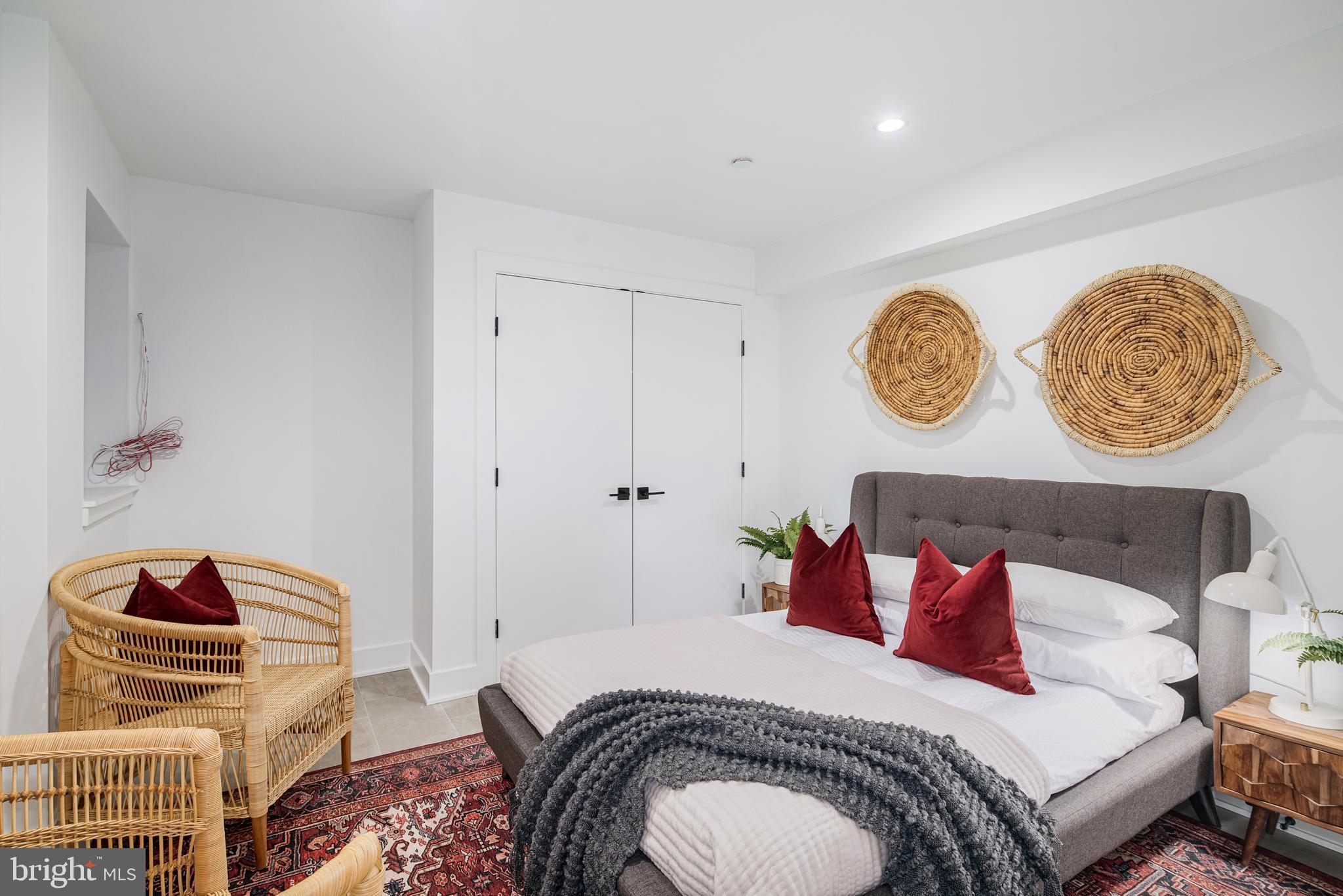 CENTER CITY - Residential