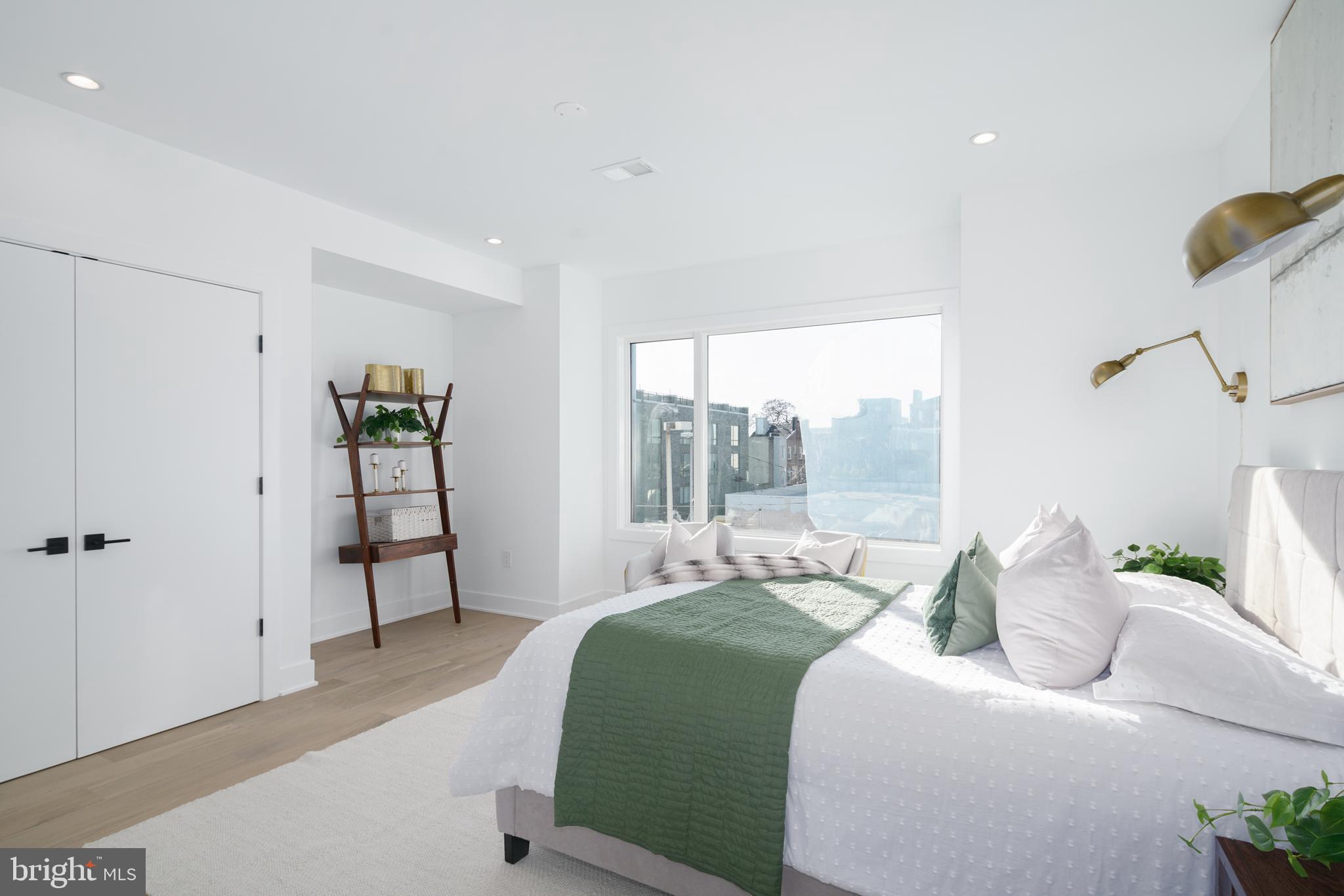 CENTER CITY - Residential