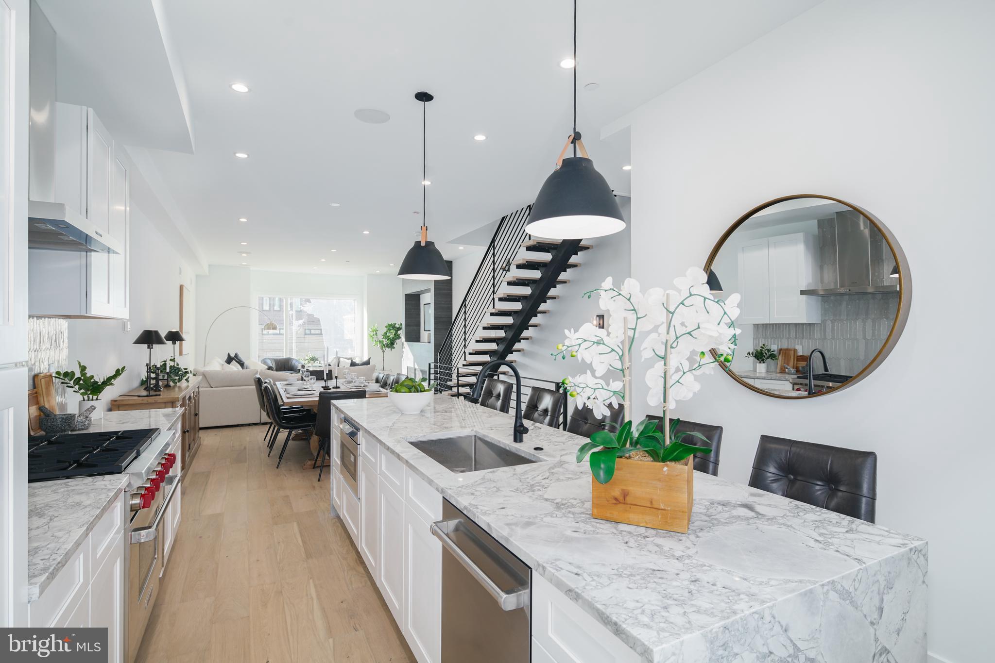 CENTER CITY - Residential