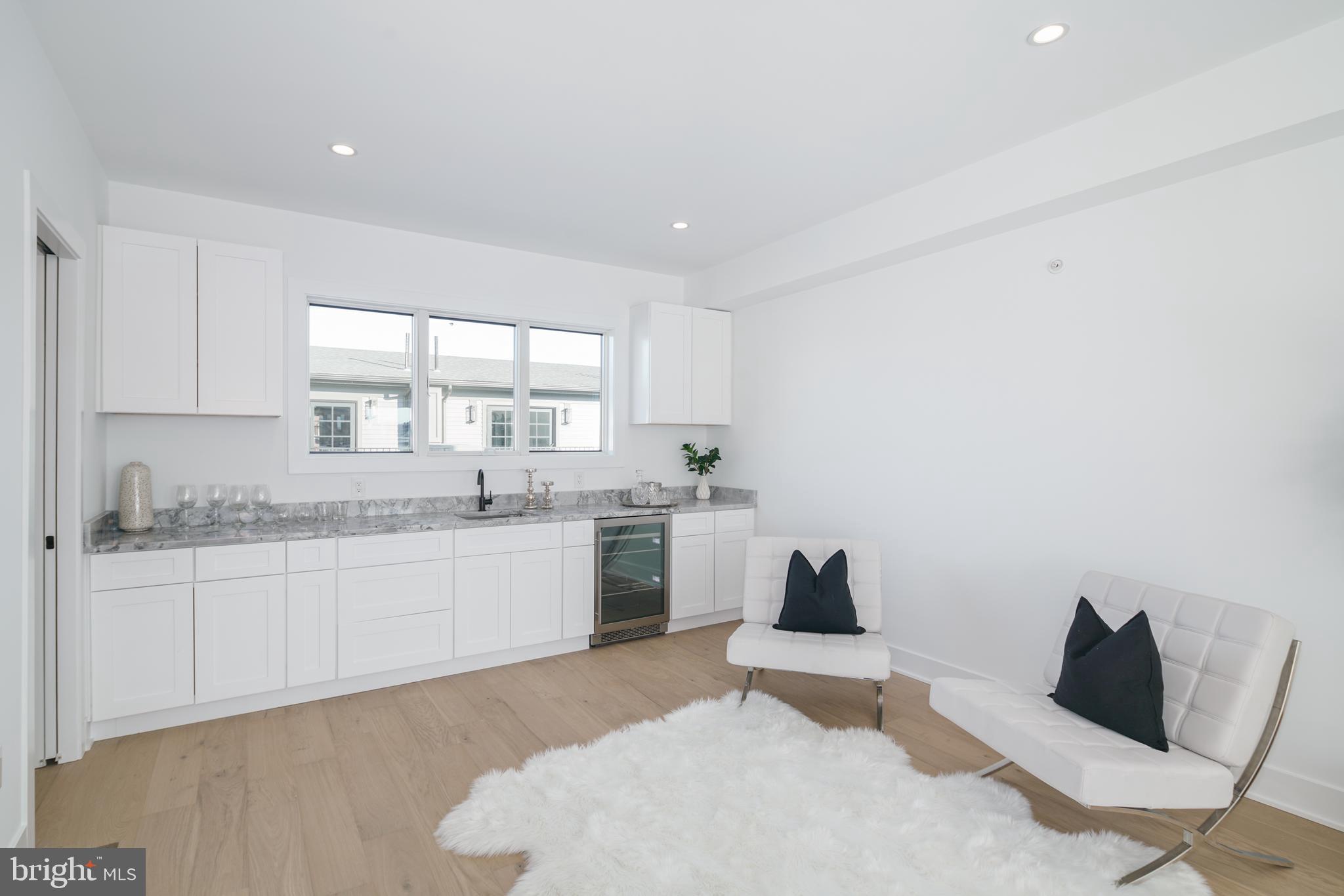 CENTER CITY - Residential