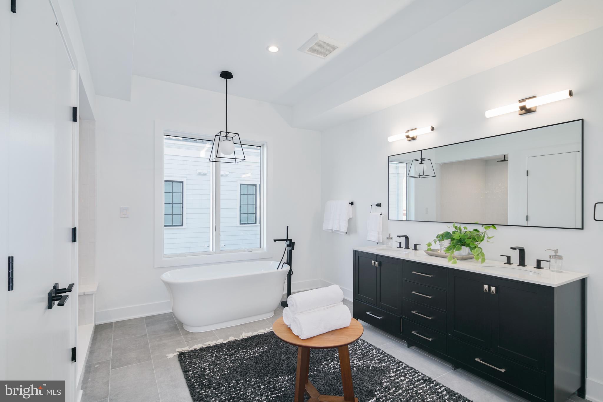 CENTER CITY - Residential