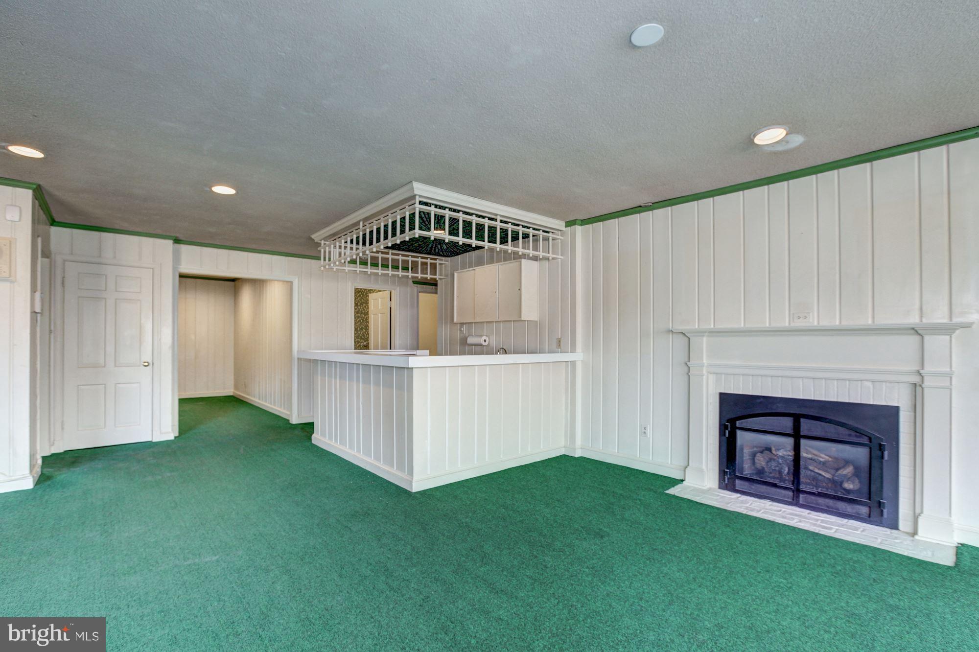 FARMINGTON - Residential