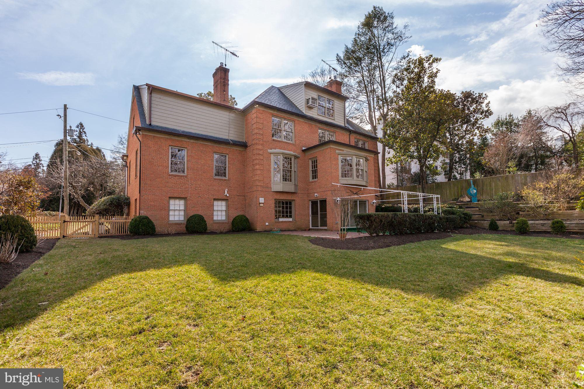 FARMINGTON - Residential