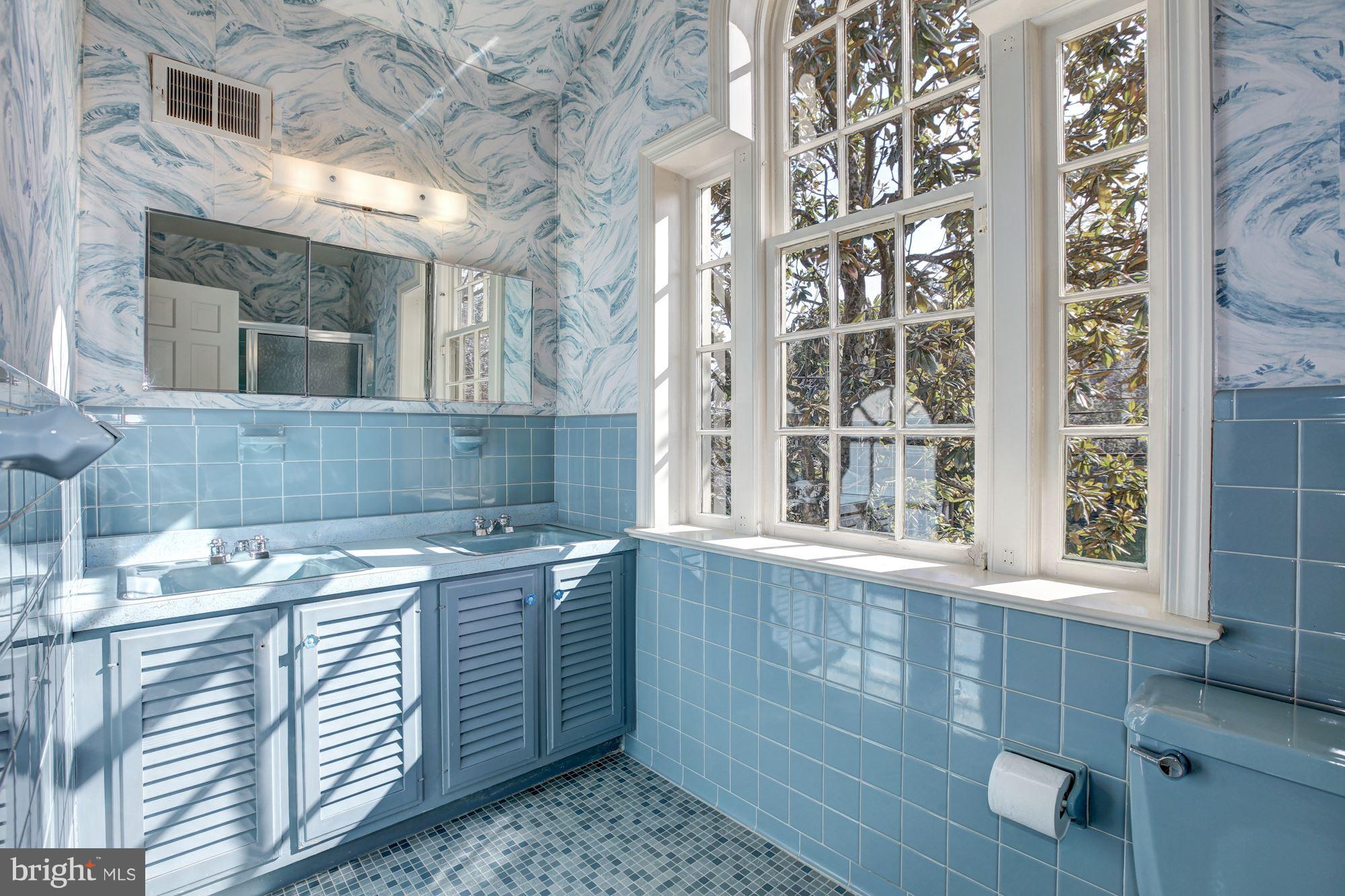 FARMINGTON - Residential