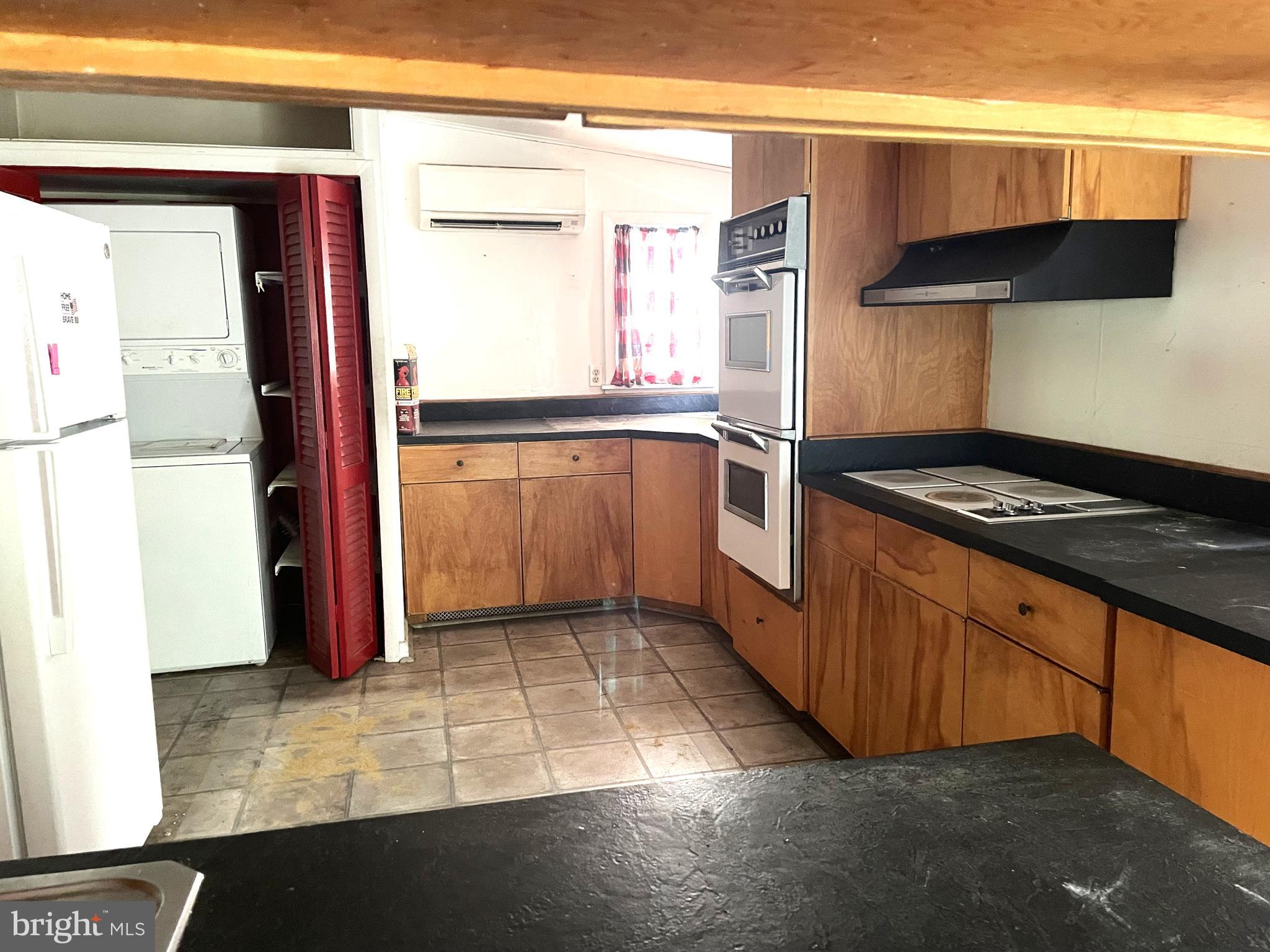 PENDENNIS MOUNT - Residential