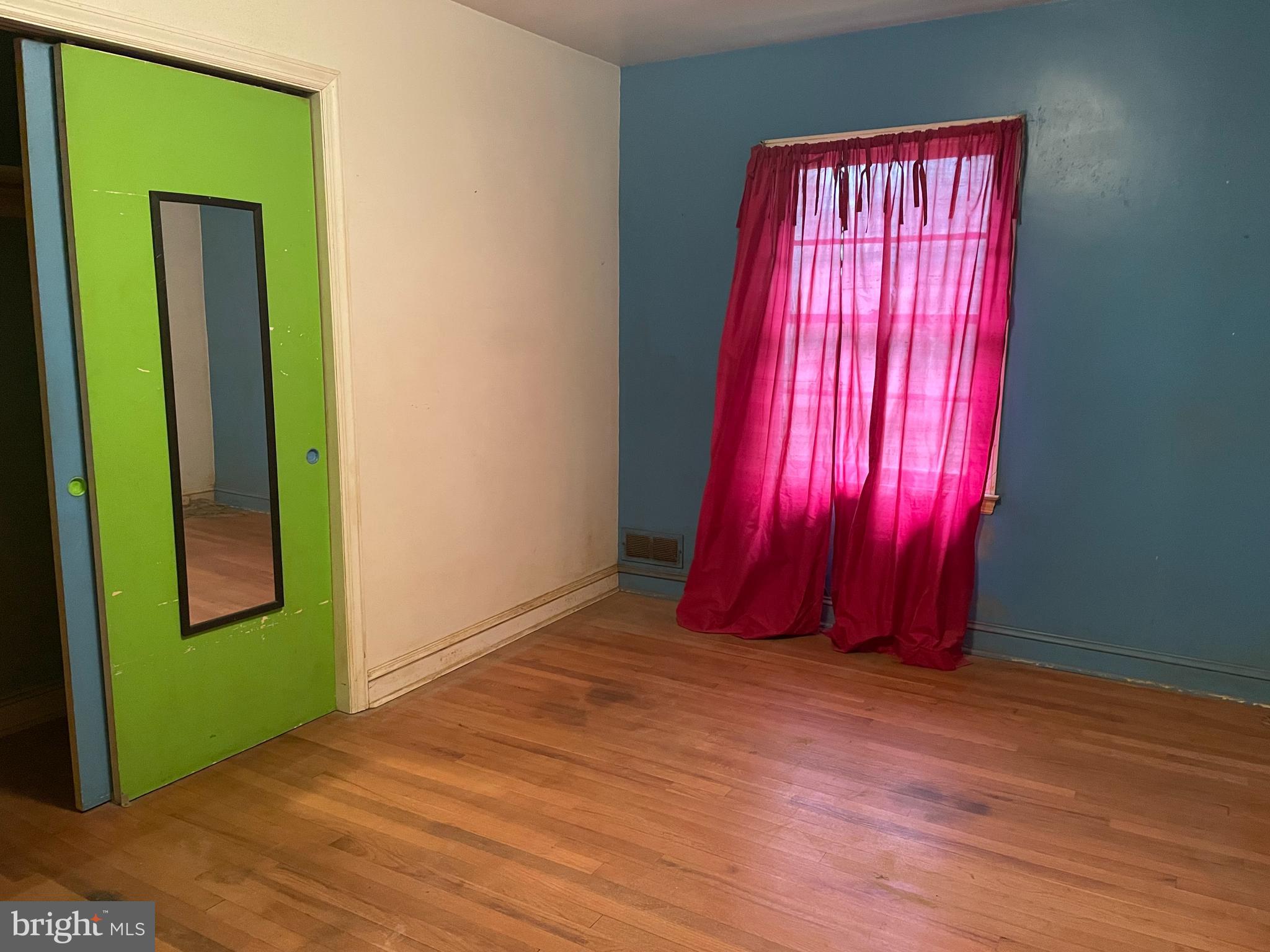 PENDENNIS MOUNT - Residential