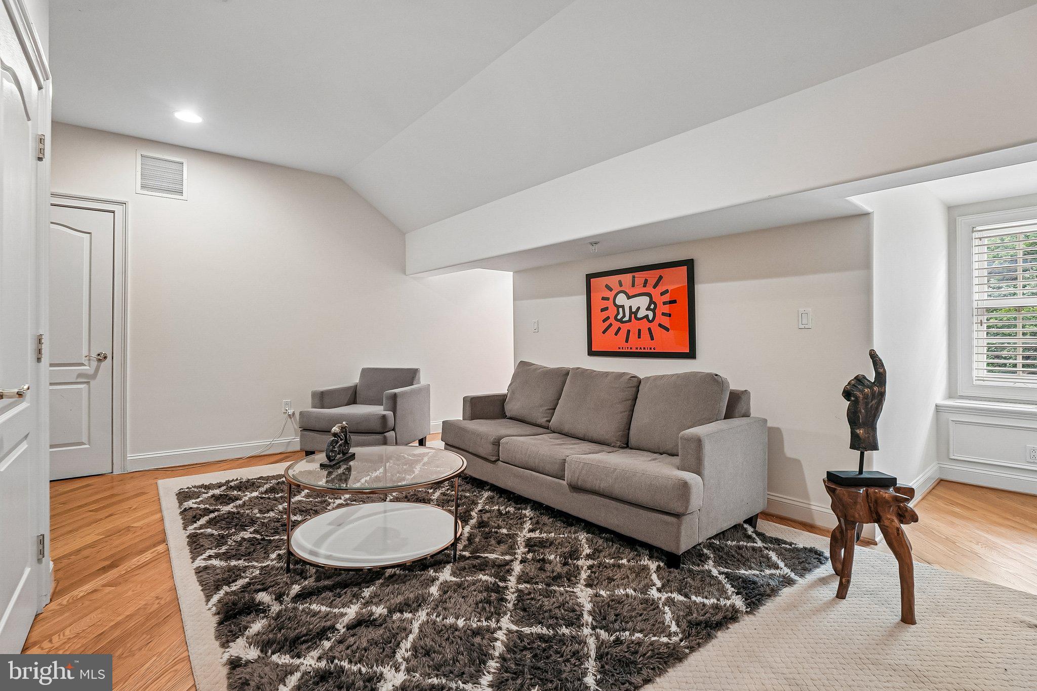 CARRIAGEHOUSEROWBRAN - Residential