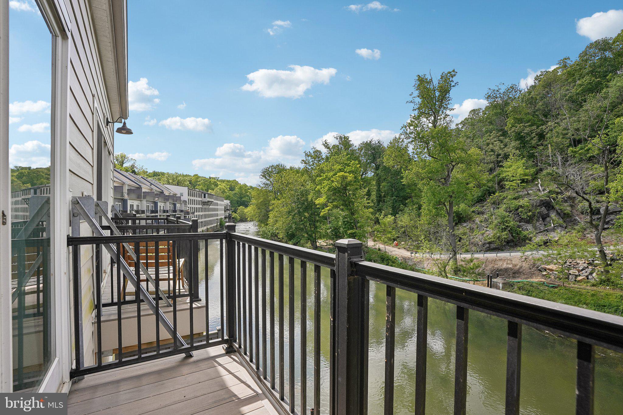 CARRIAGEHOUSEROWBRAN - Residential