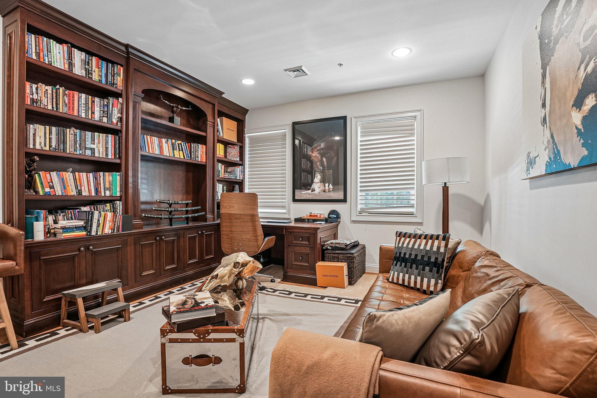 CARRIAGEHOUSEROWBRAN - Residential