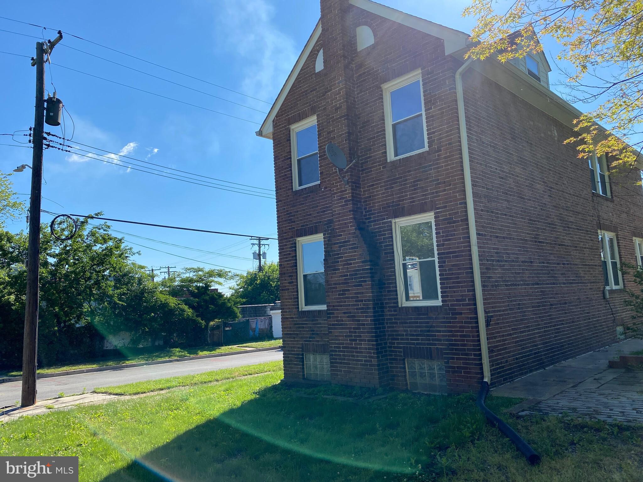 WESTPORT - Commercial Sale