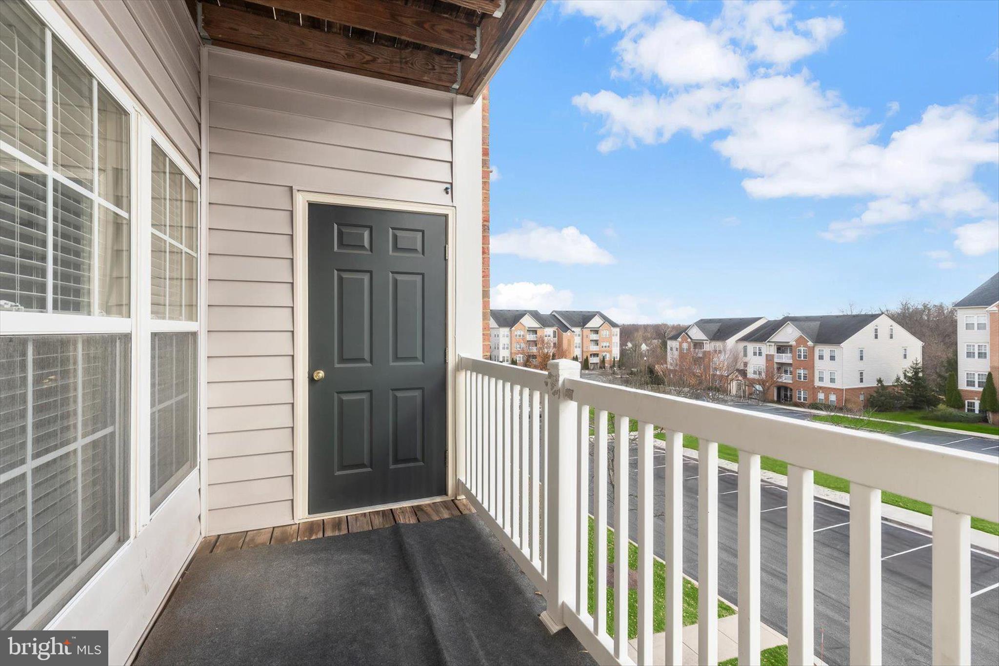 HEARTHSTONE AT VILLAGE CREST CONDOMINIUMS - Residential