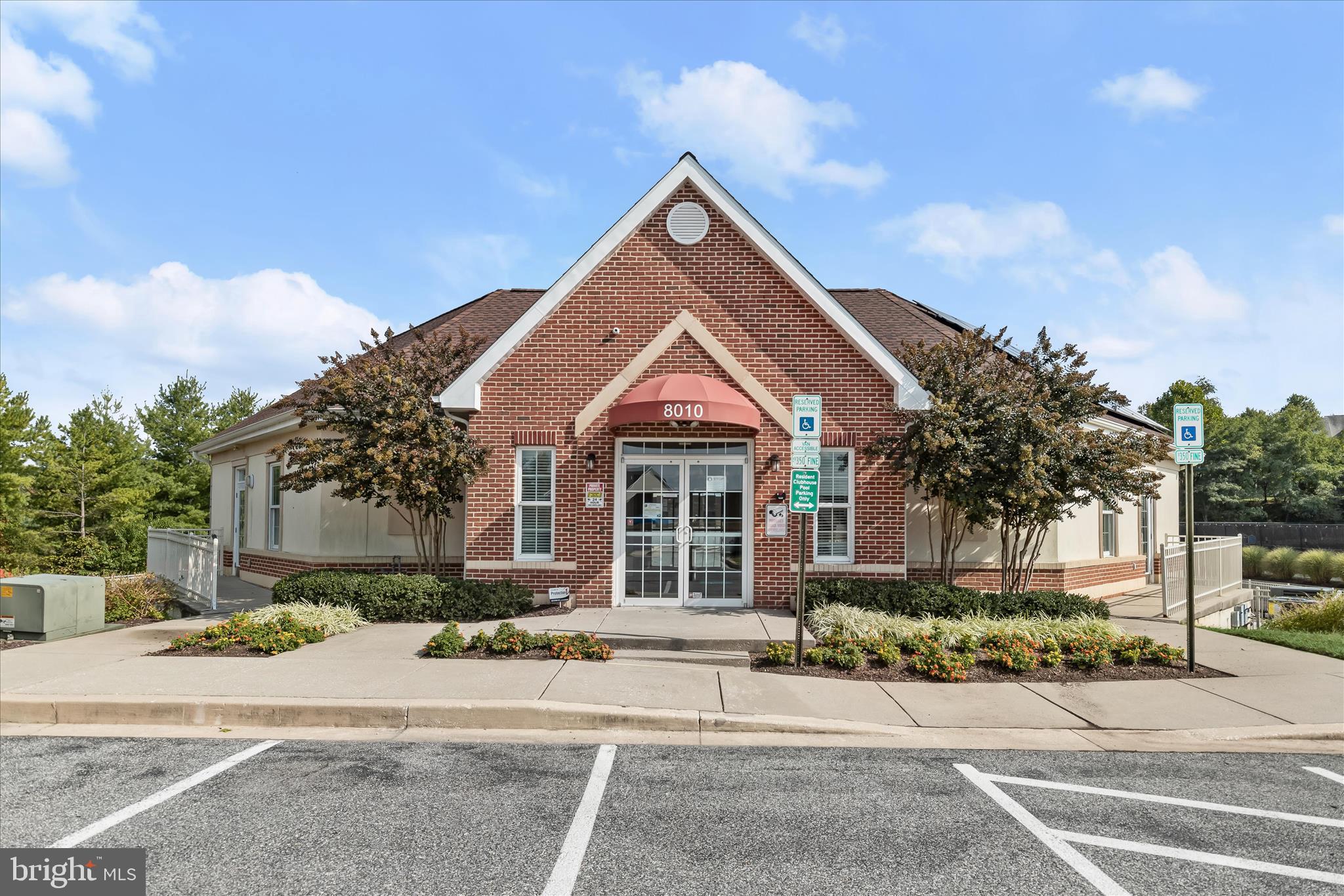 HEARTHSTONE AT VILLAGE CREST CONDOMINIUMS - Residential