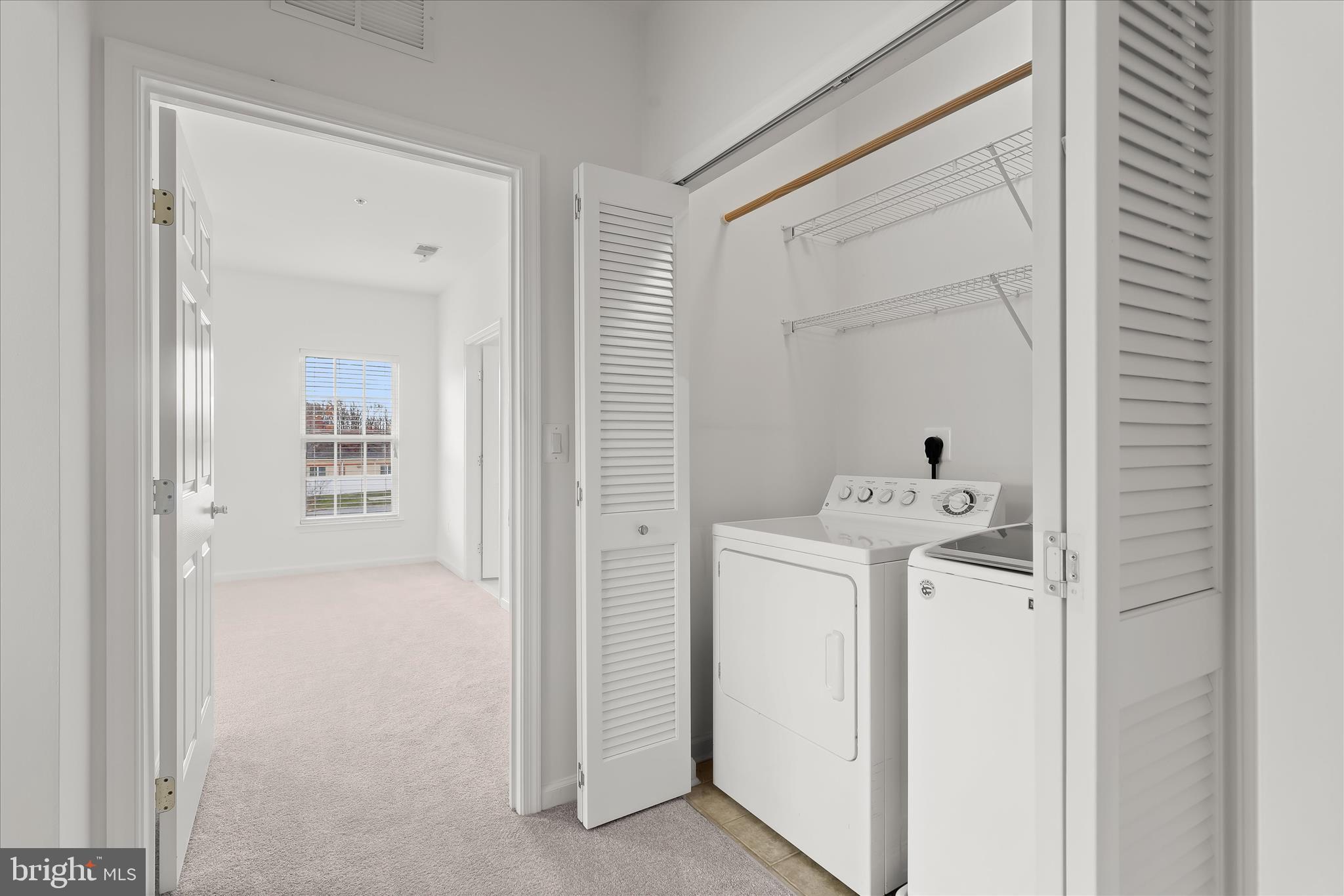 HEARTHSTONE AT VILLAGE CREST CONDOMINIUMS - Residential