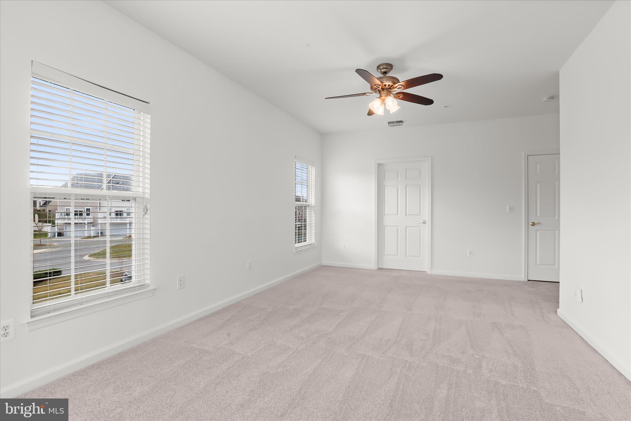 HEARTHSTONE AT VILLAGE CREST CONDOMINIUMS - Residential