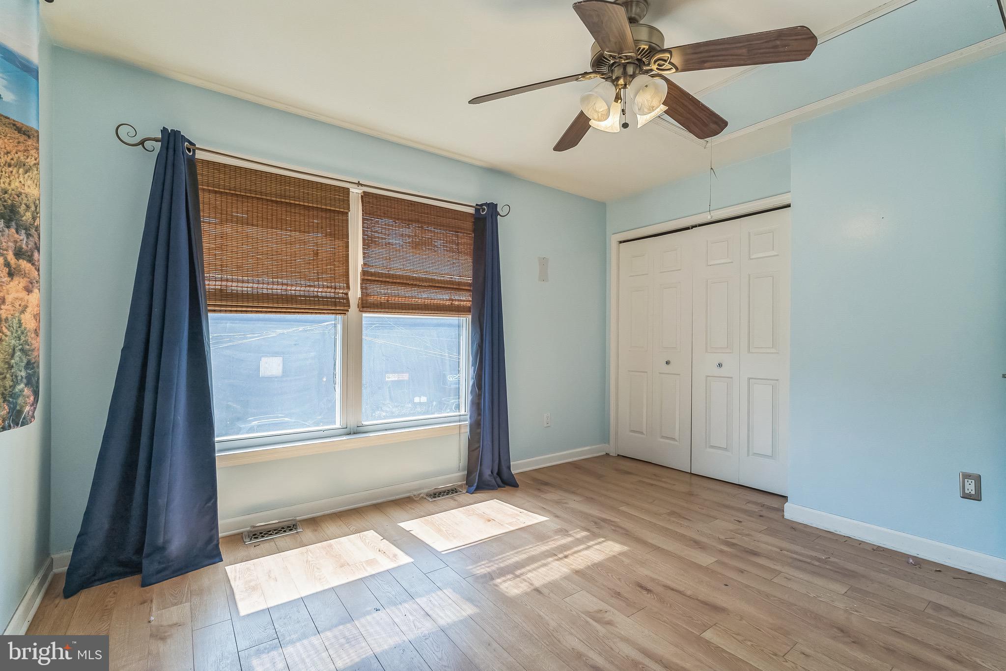 PORT RICHMOND - Residential