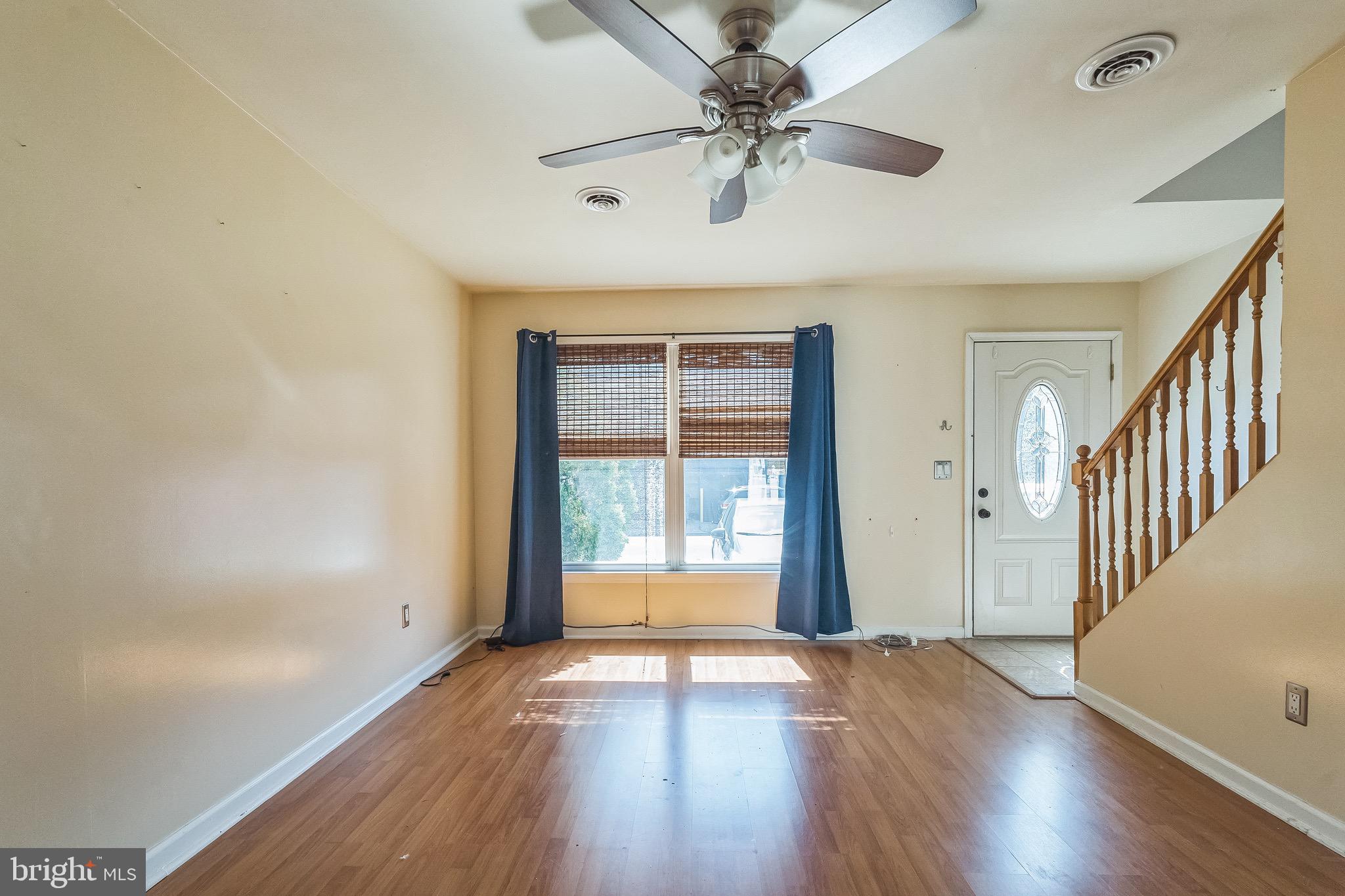 PORT RICHMOND - Residential