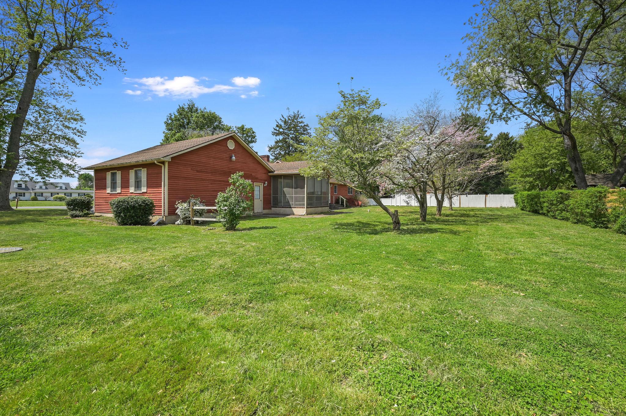 9802 CANTERBURY ROAD