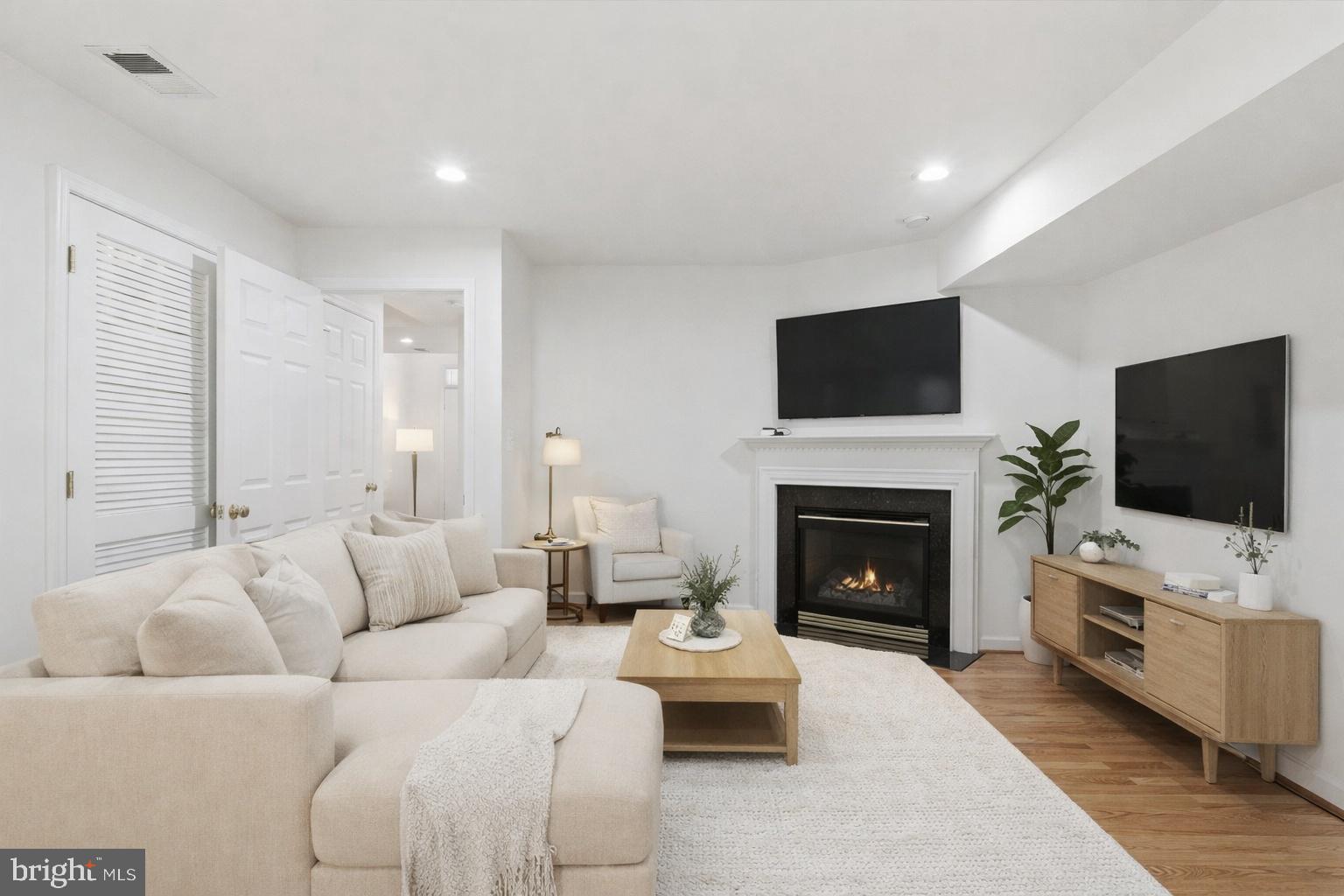 FAIRCREST NORTH - Residential