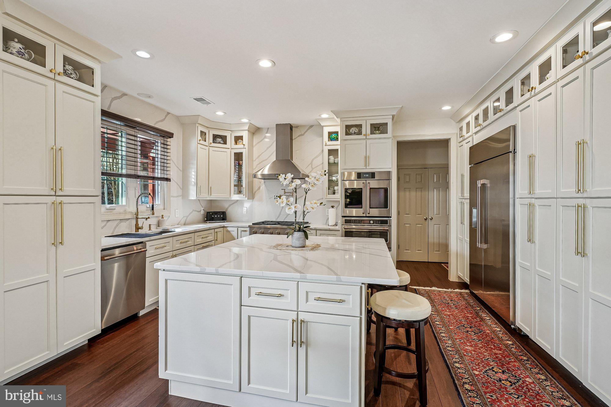 CLIFTON CREST - Residential