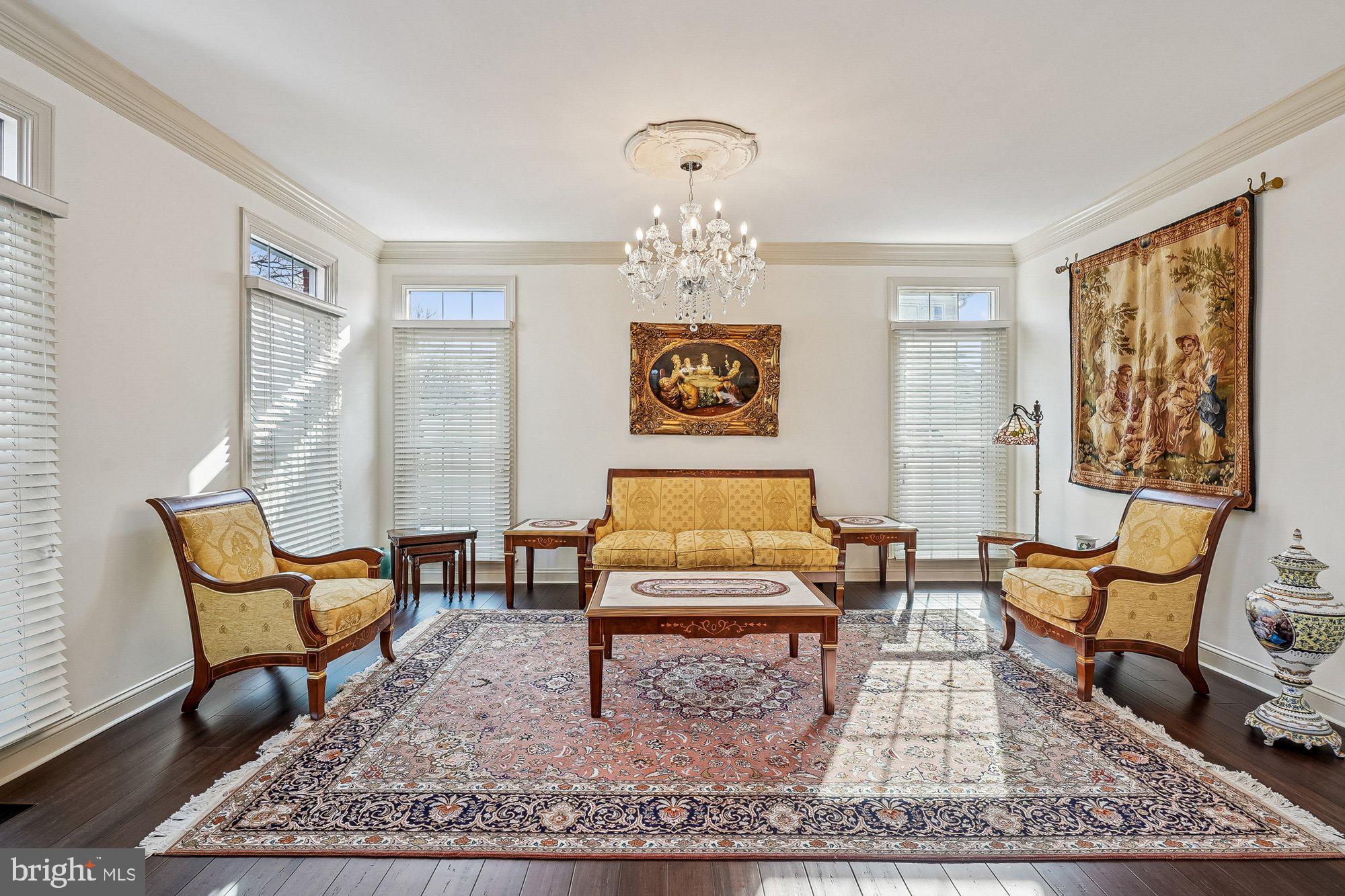 CLIFTON CREST - Residential