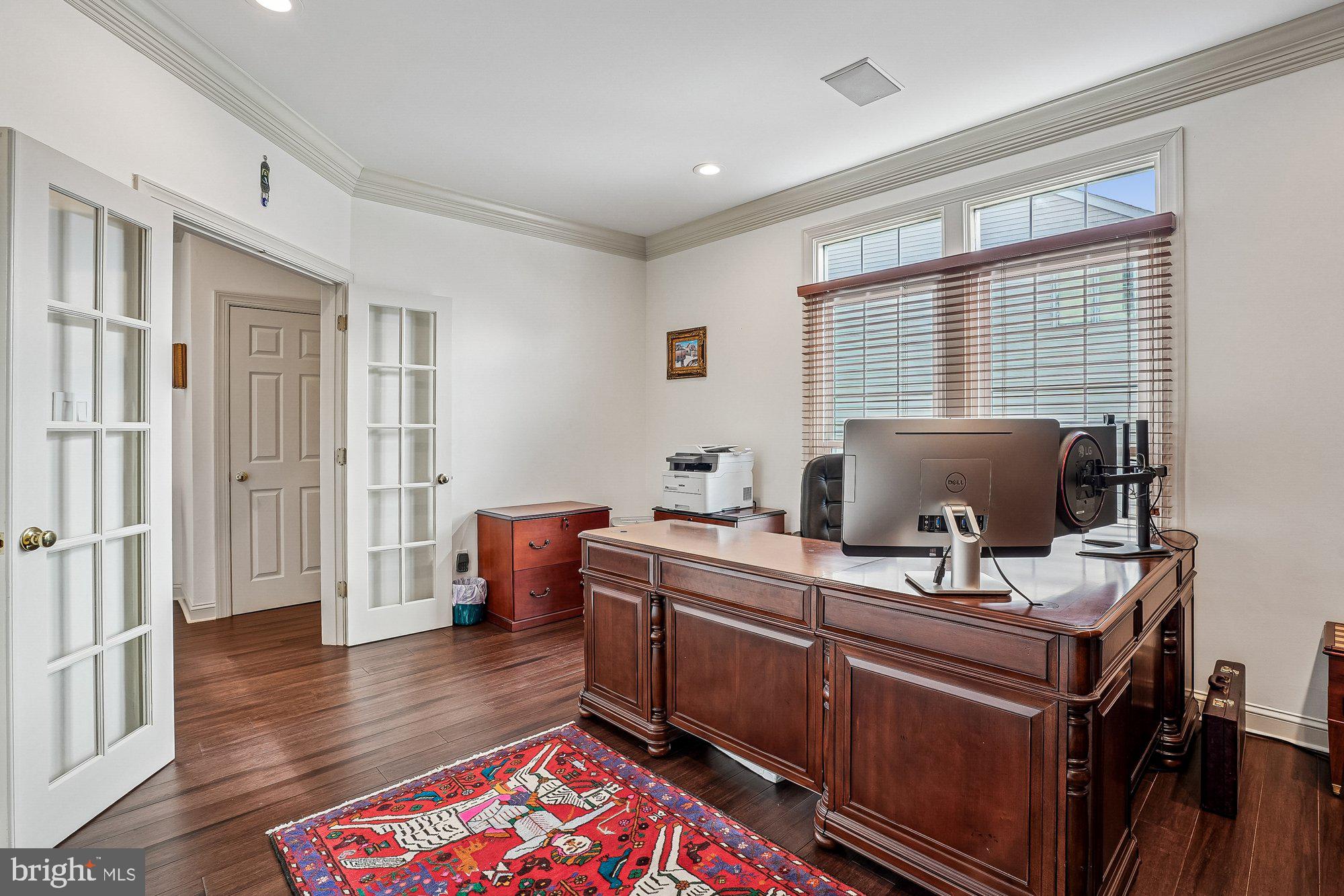 CLIFTON CREST - Residential