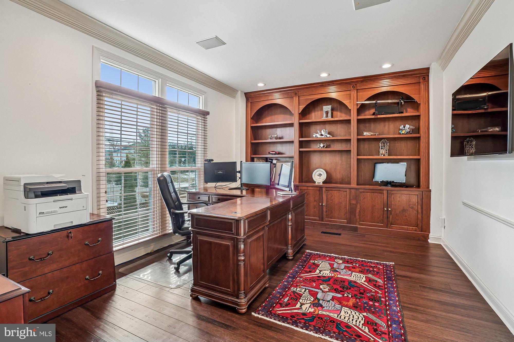 CLIFTON CREST - Residential