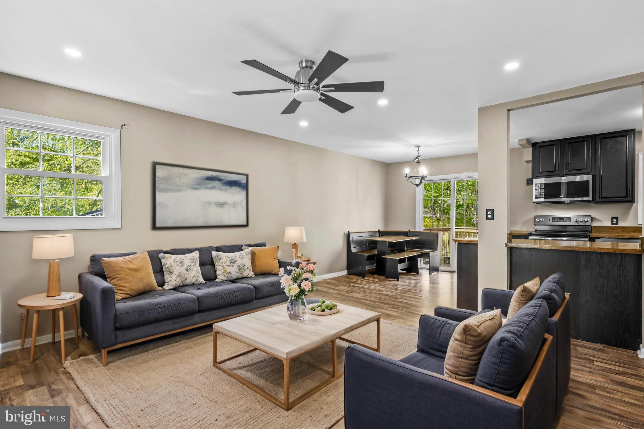 GILLENS GROVE - Residential