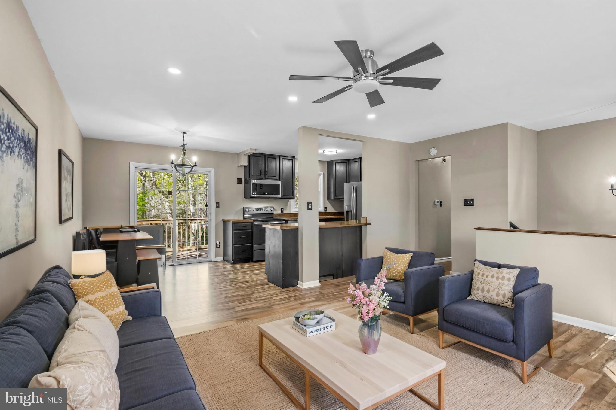 GILLENS GROVE - Residential