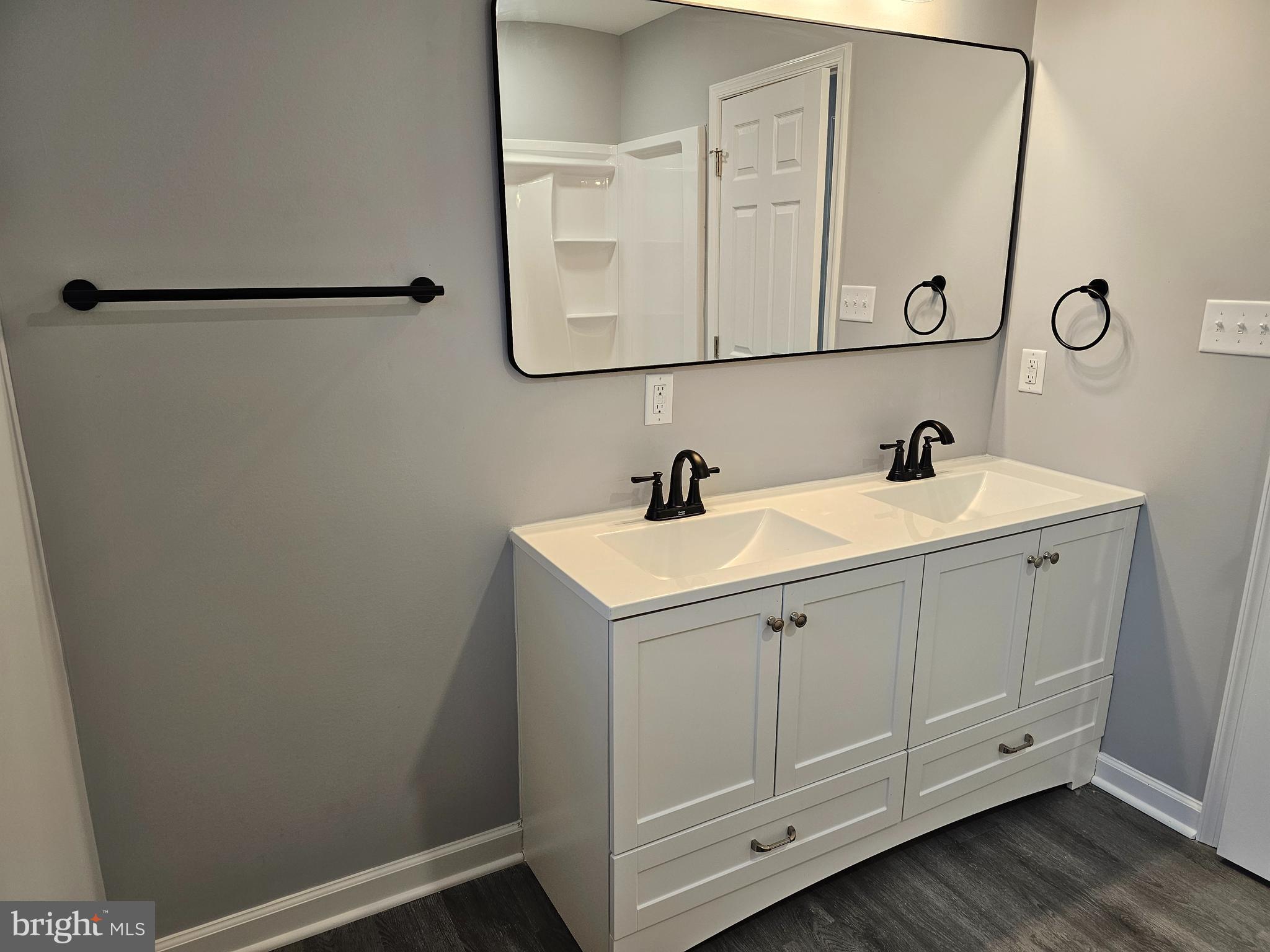 LAURICH HILLS - Residential