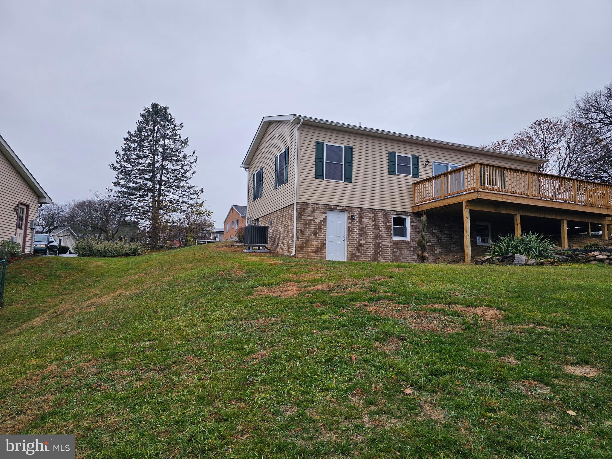 LAURICH HILLS - Residential