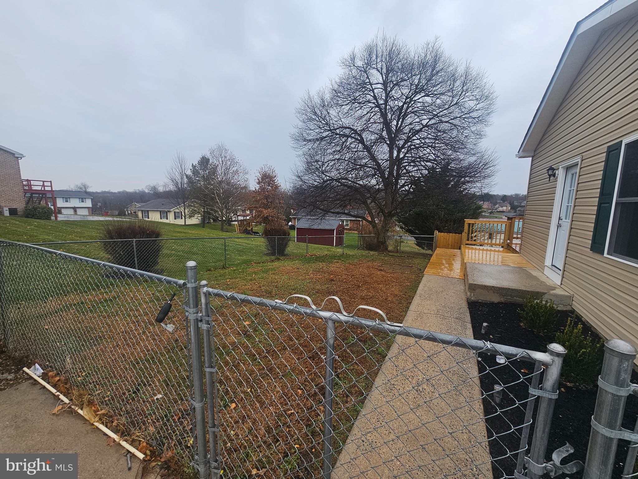 LAURICH HILLS - Residential