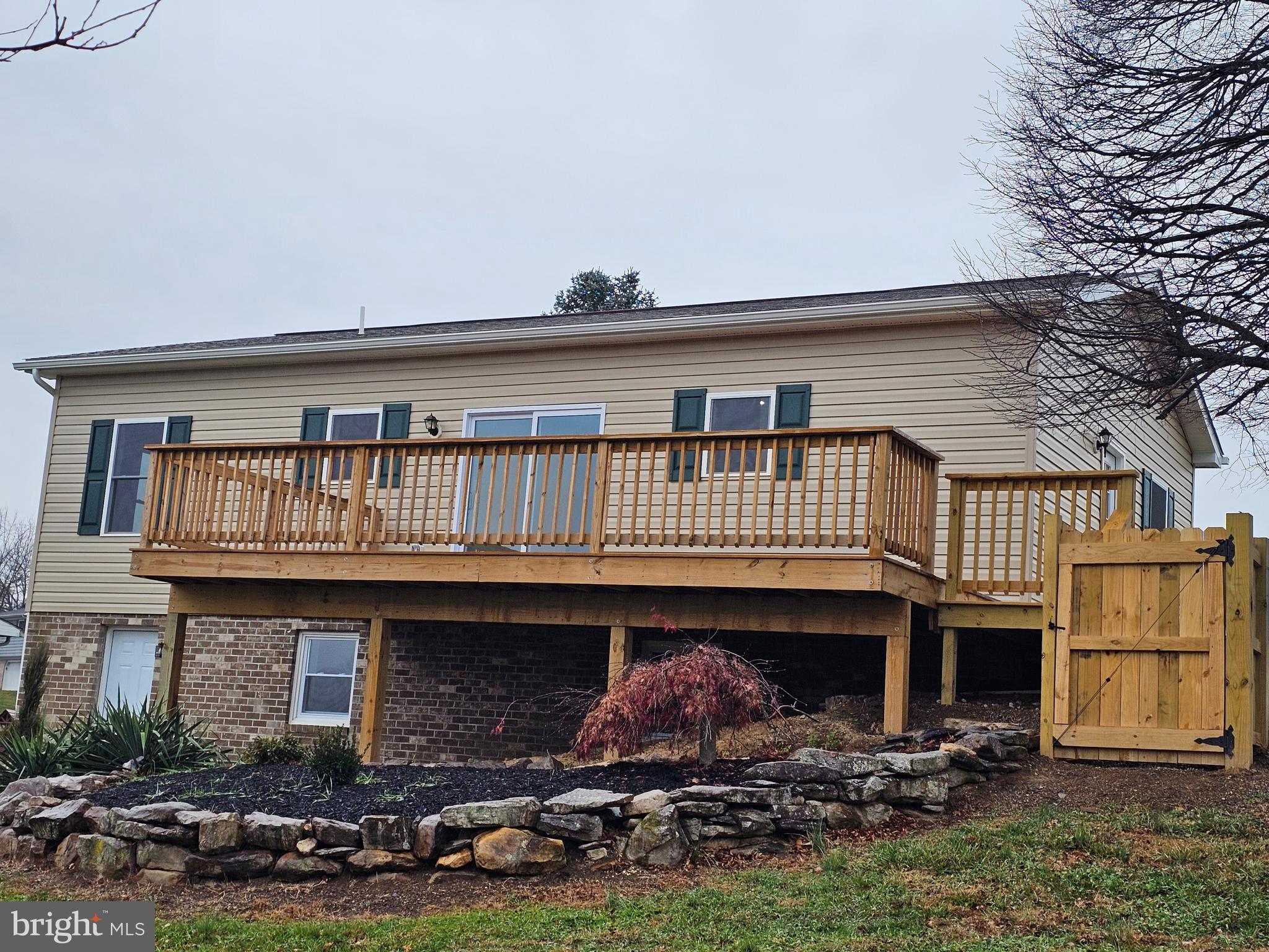 LAURICH HILLS - Residential