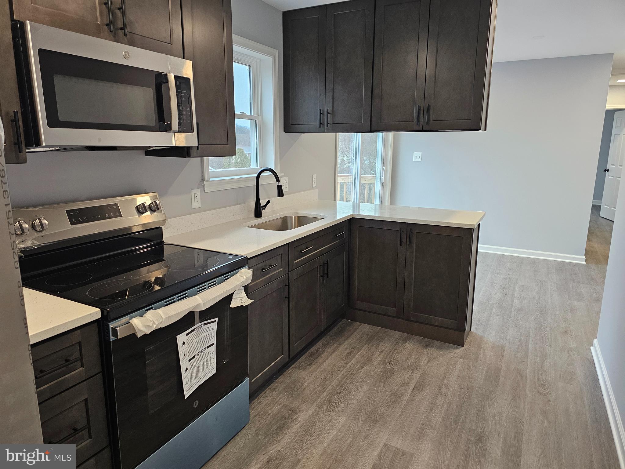 LAURICH HILLS - Residential