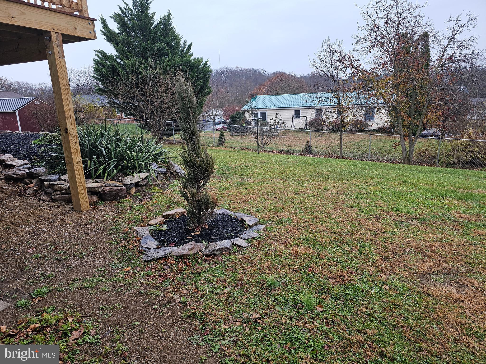 LAURICH HILLS - Residential