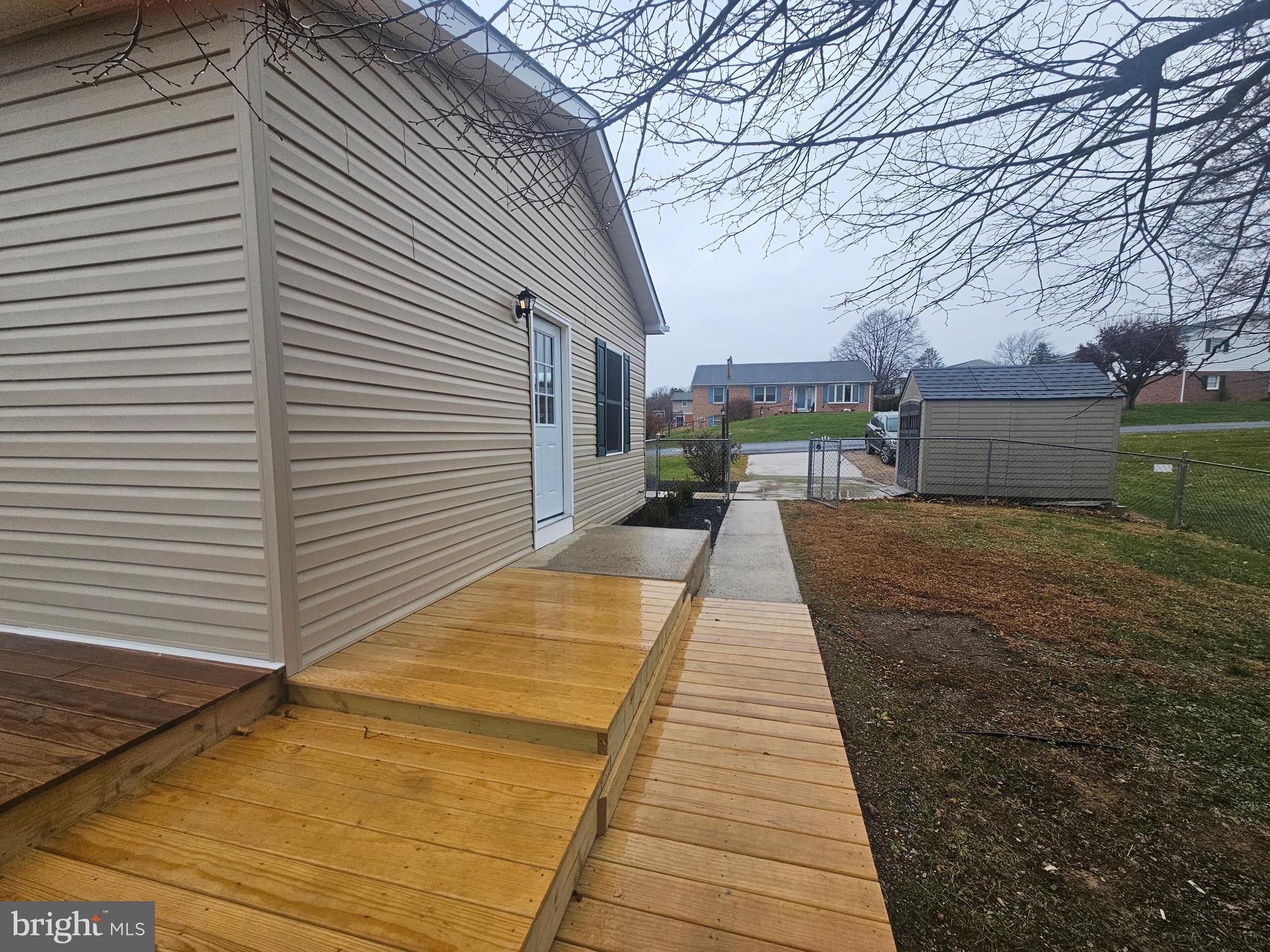 LAURICH HILLS - Residential