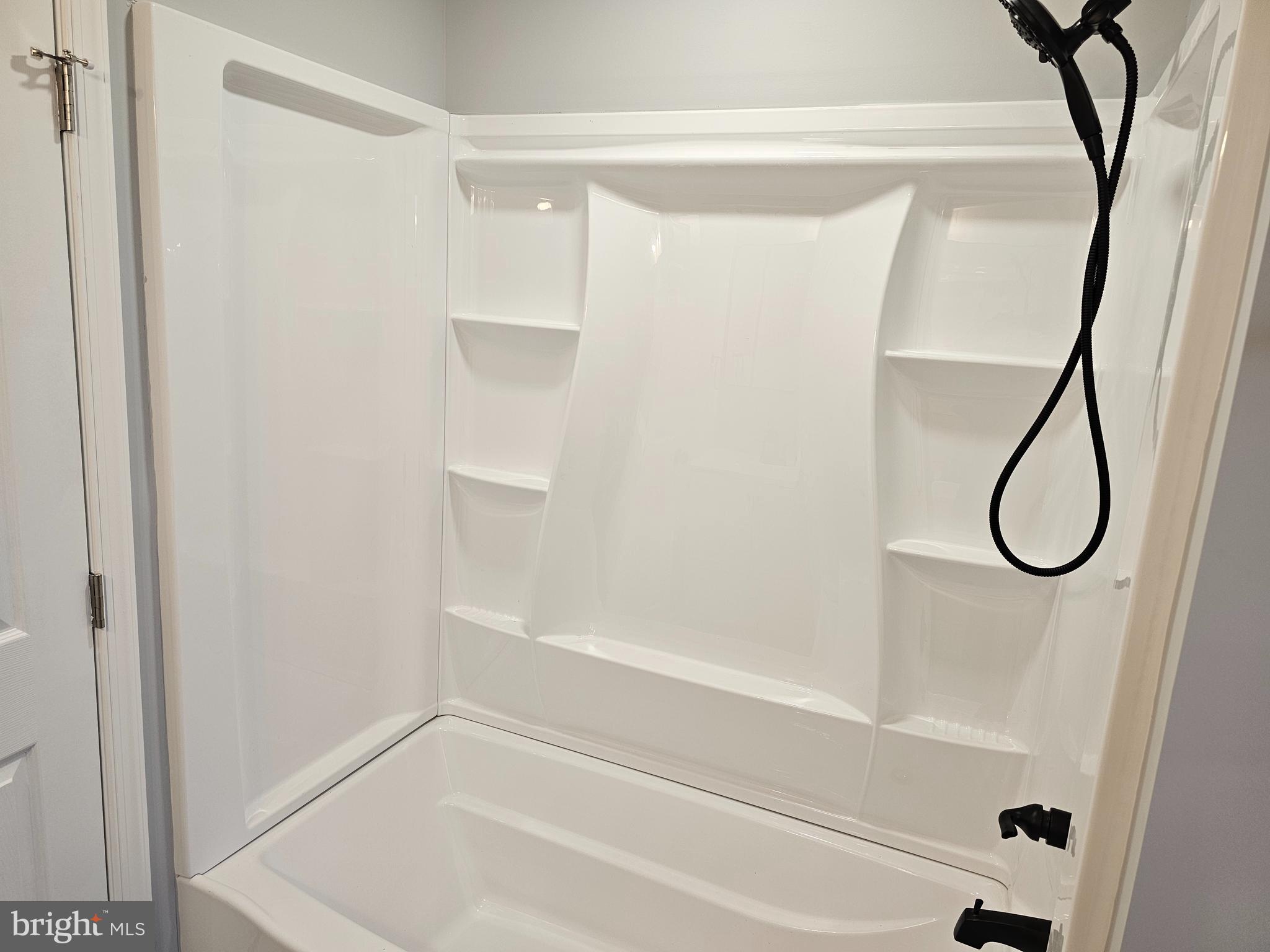 LAURICH HILLS - Residential