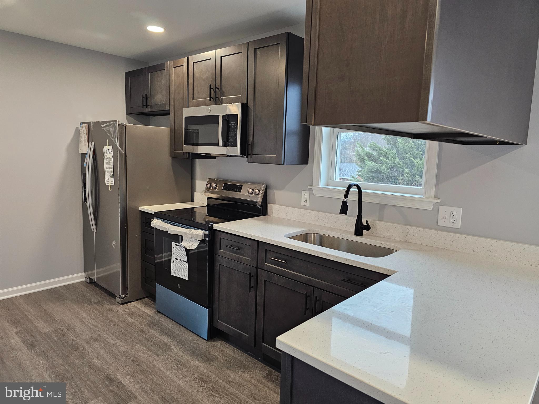 LAURICH HILLS - Residential