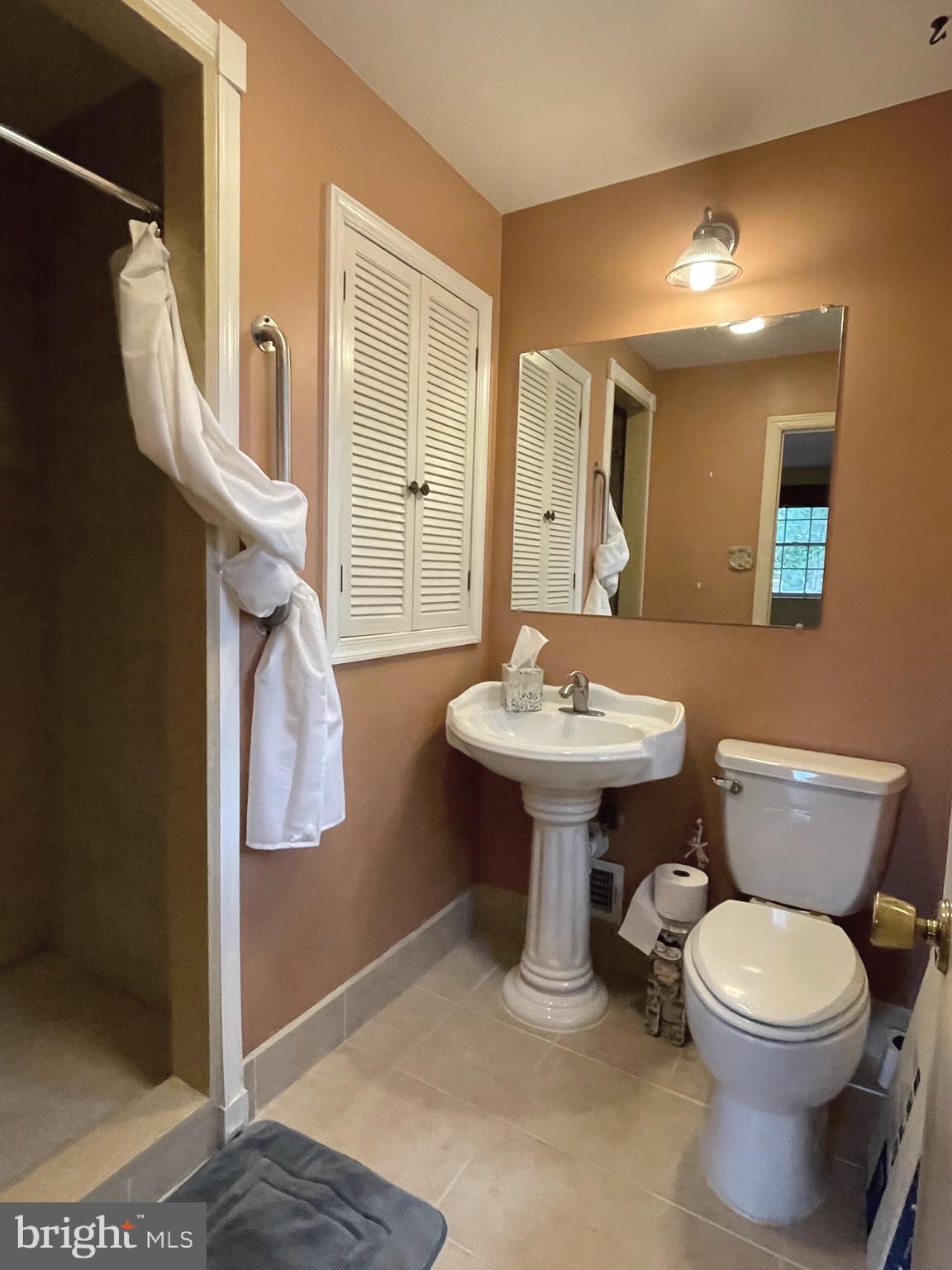 COVERED BRIDGE FARMS - Residential