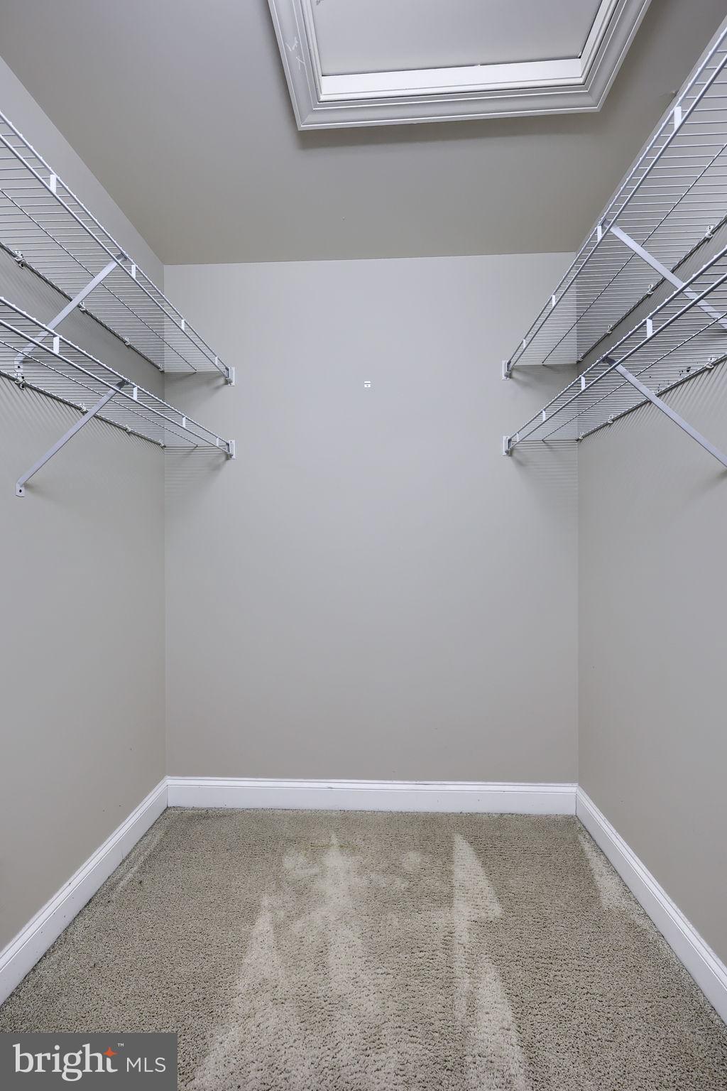 SUMMER BREEZE - Residential