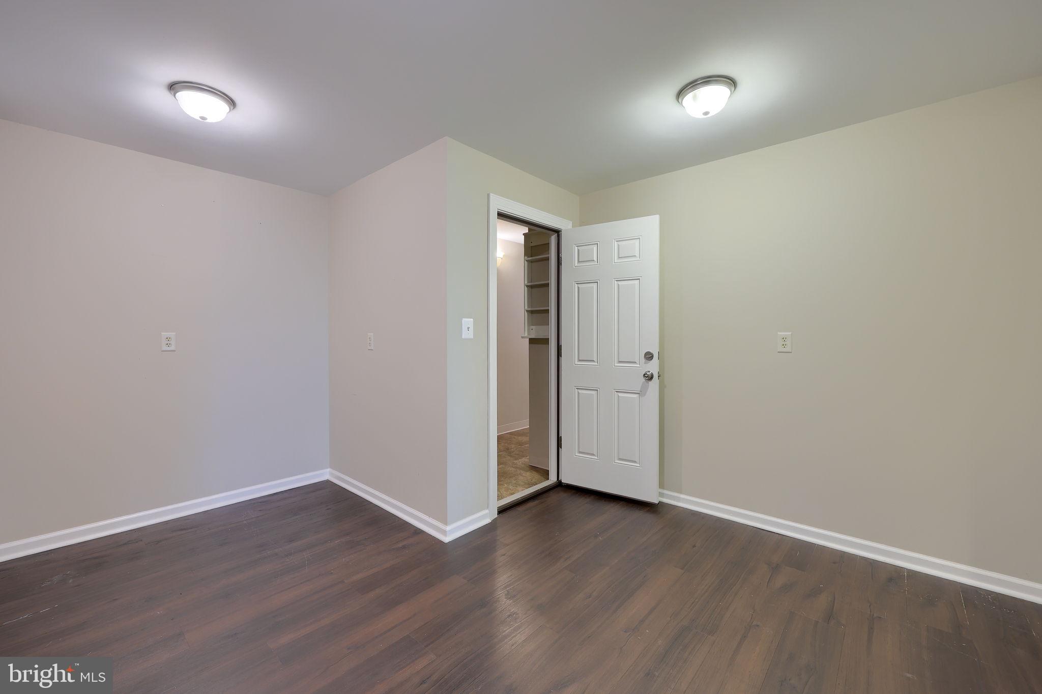 SUMMER BREEZE - Residential