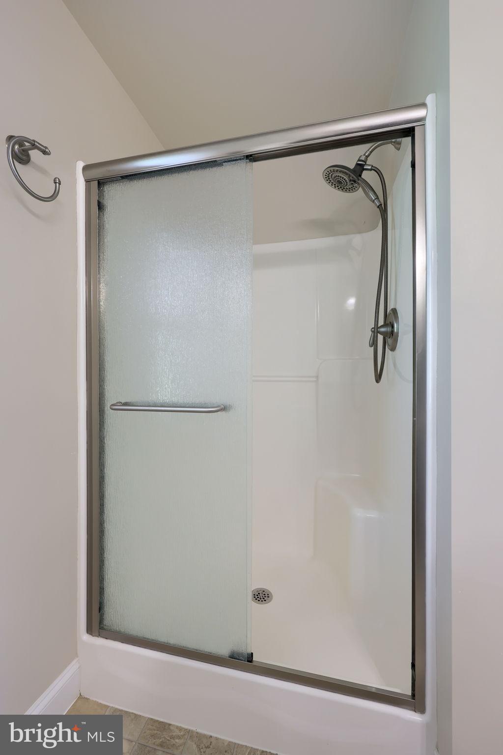 SUMMER BREEZE - Residential