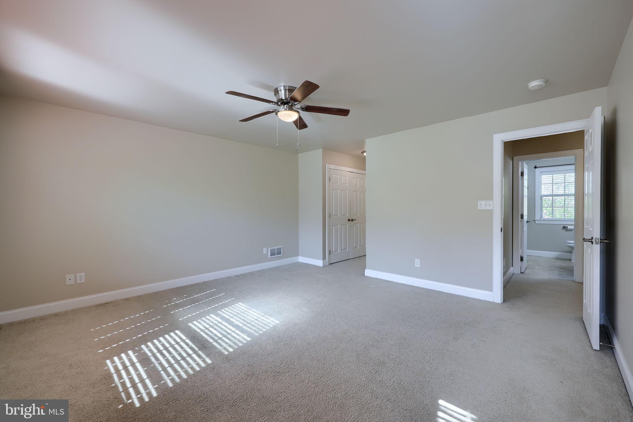 SUMMER BREEZE - Residential