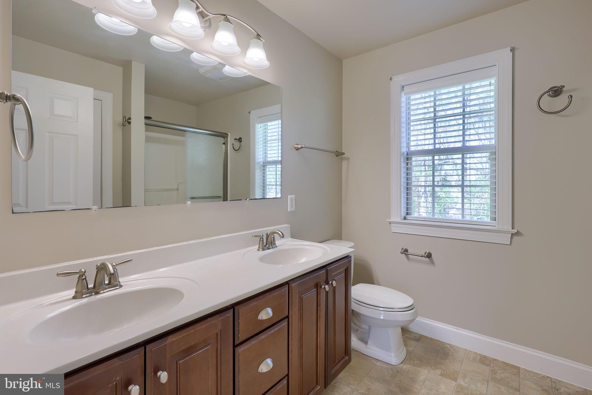 SUMMER BREEZE - Residential