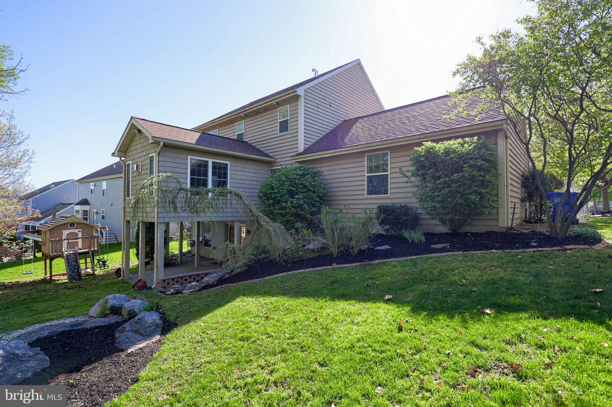 SUMMER BREEZE - Residential